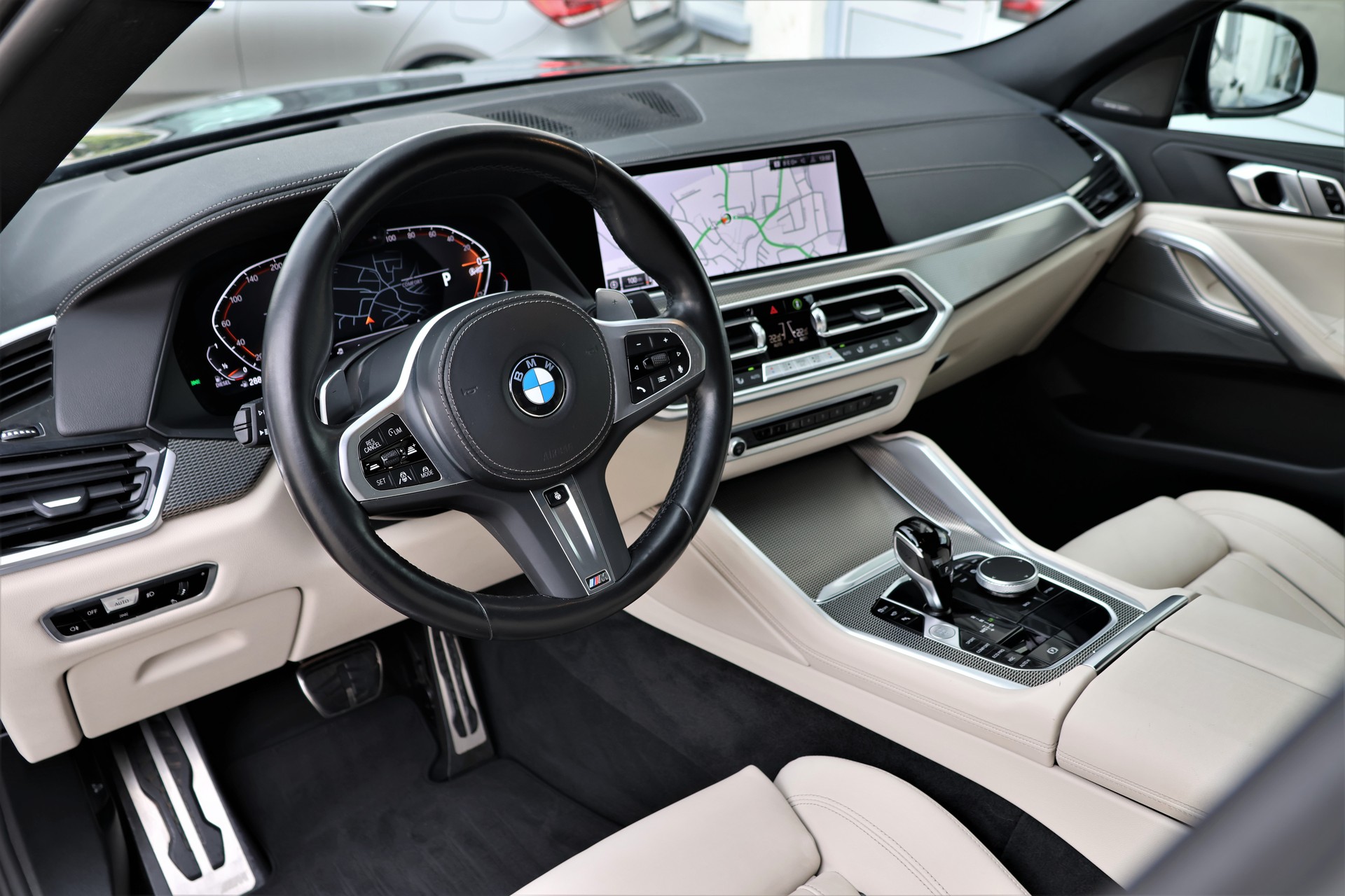 BMW X6 xDrive 48V 40d Steptronic M Sport (CH) + 3'500KG AHK-image-9