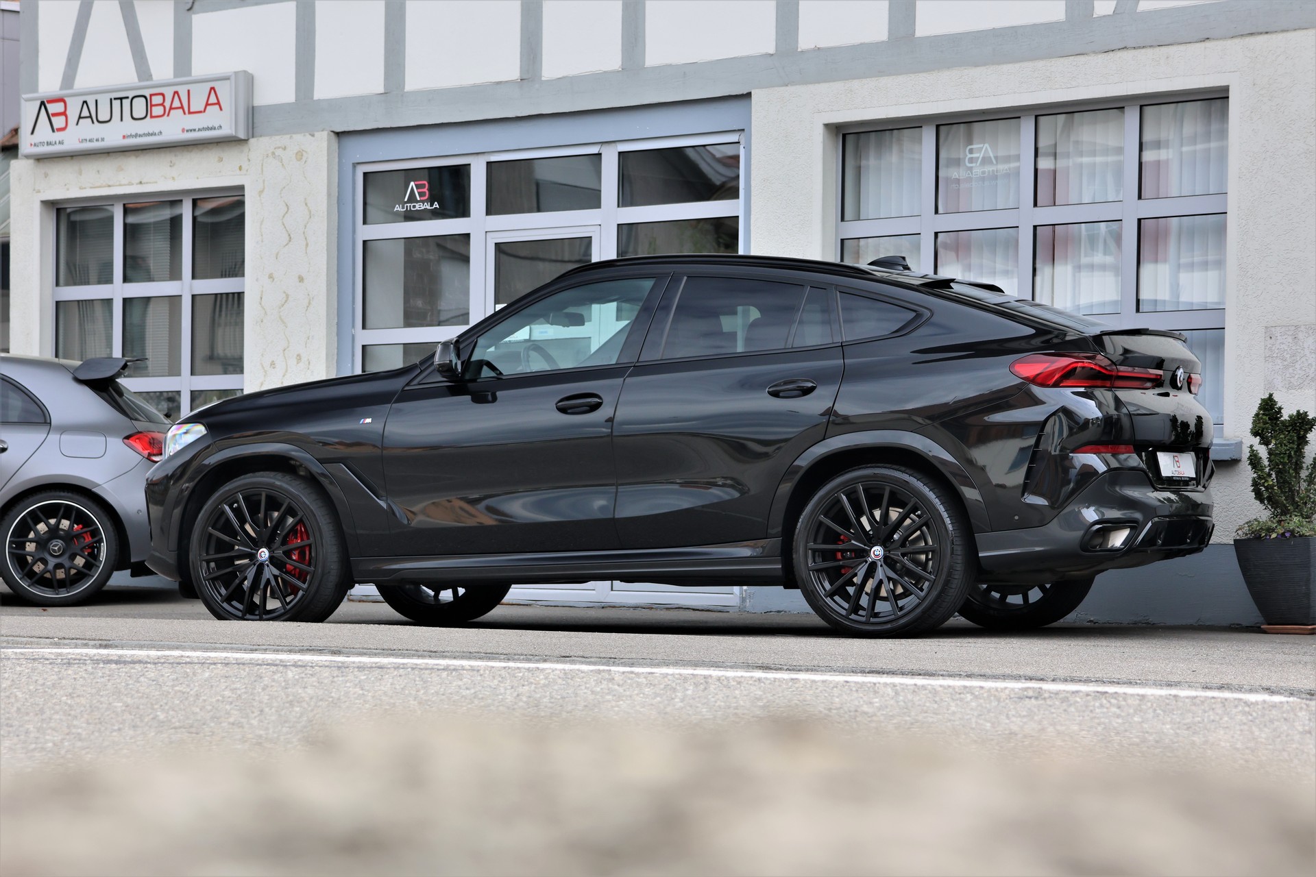 BMW X6 xDrive 48V 40d Steptronic M Sport (CH) + 3'500KG AHK-image-3
