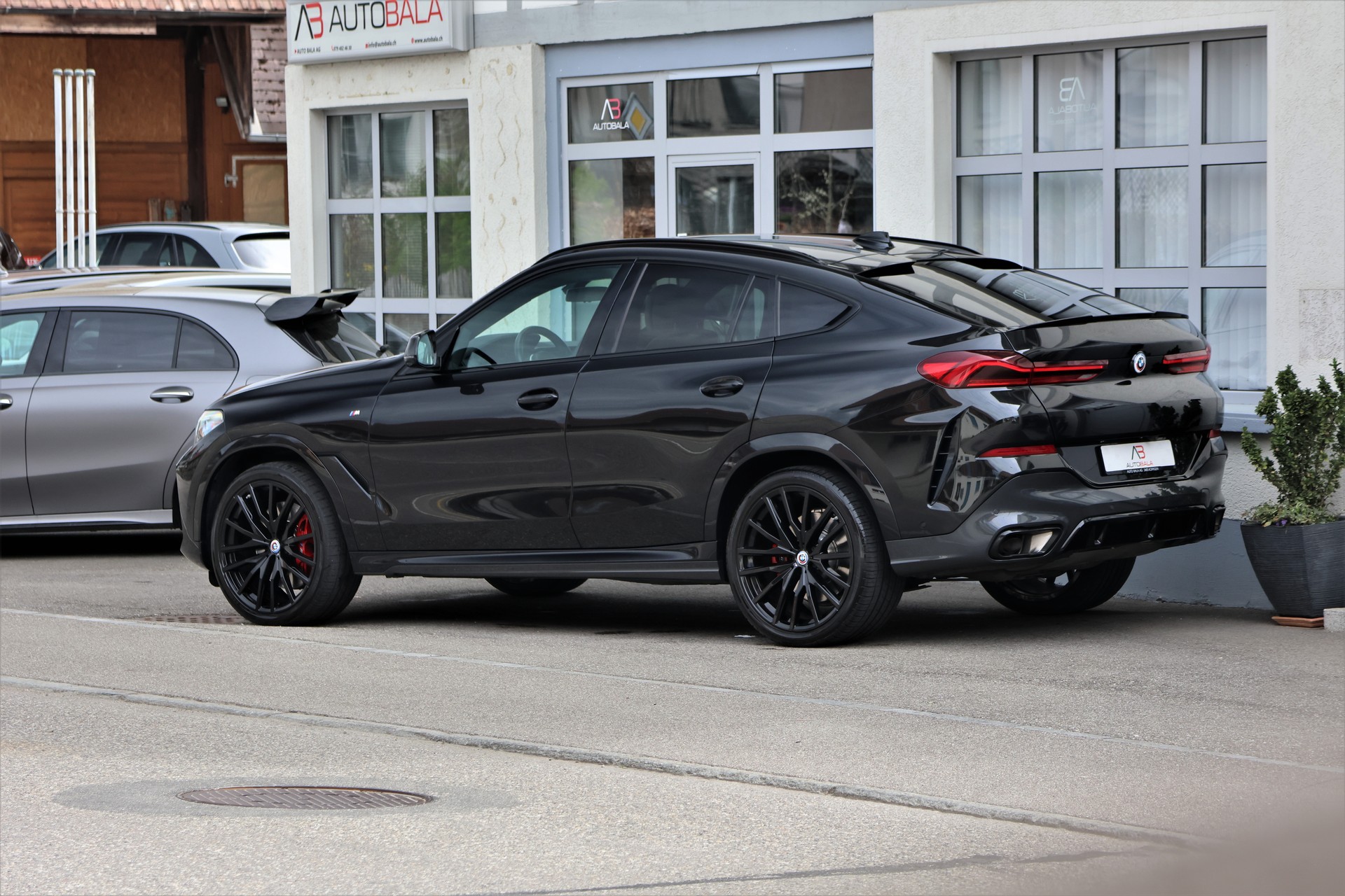 BMW X6 xDrive 48V 40d Steptronic M Sport (CH) + 3'500KG AHK-image-4