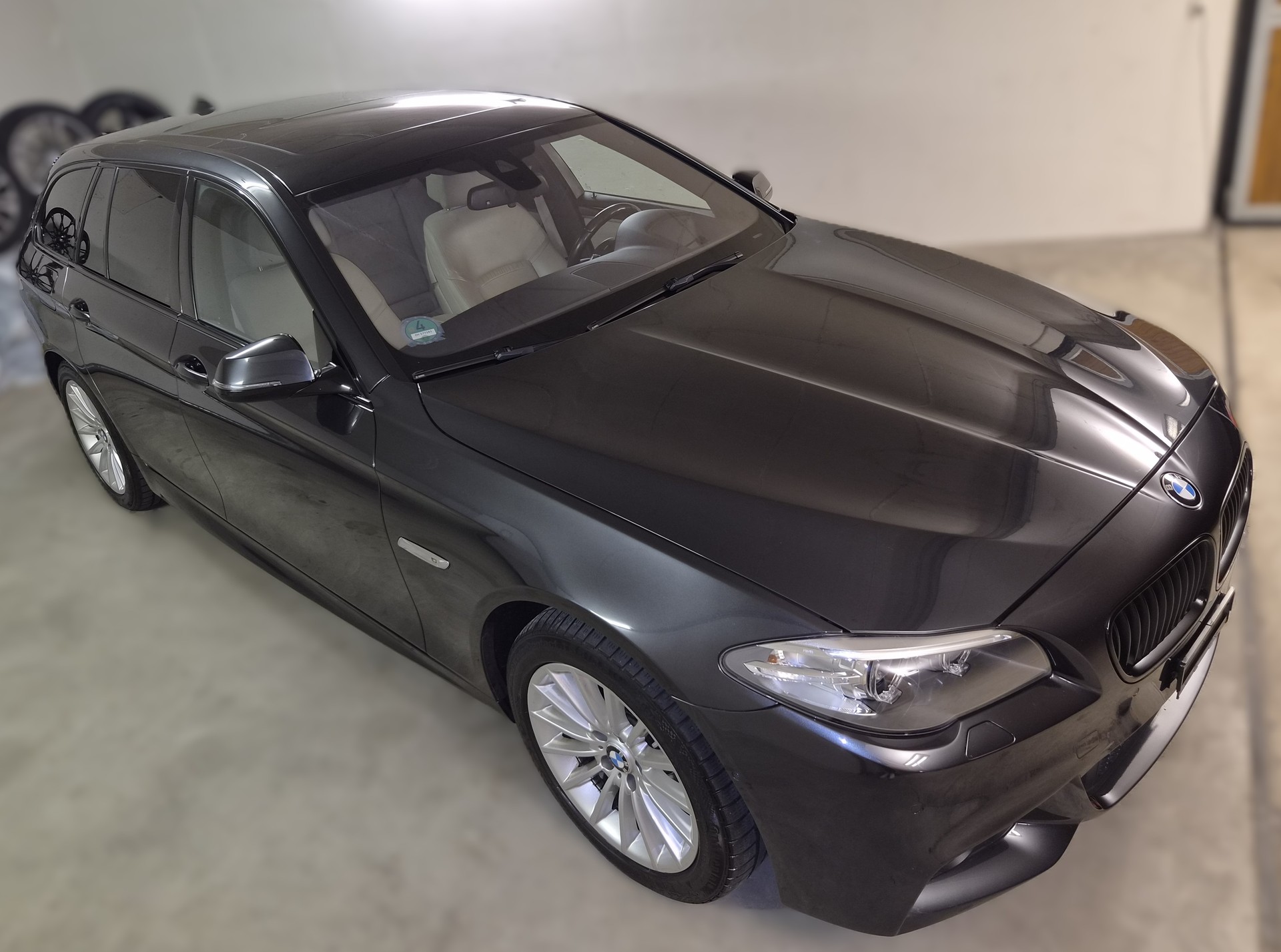 BMW 535d Touring xDrive M-Sport Steptronic-image-4