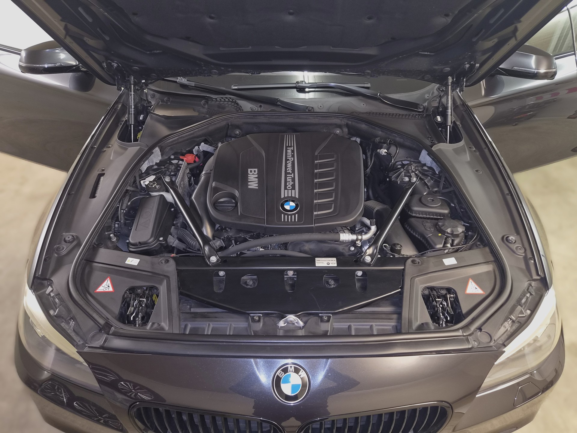 BMW 535d Touring xDrive M-Sport Steptronic-image-23