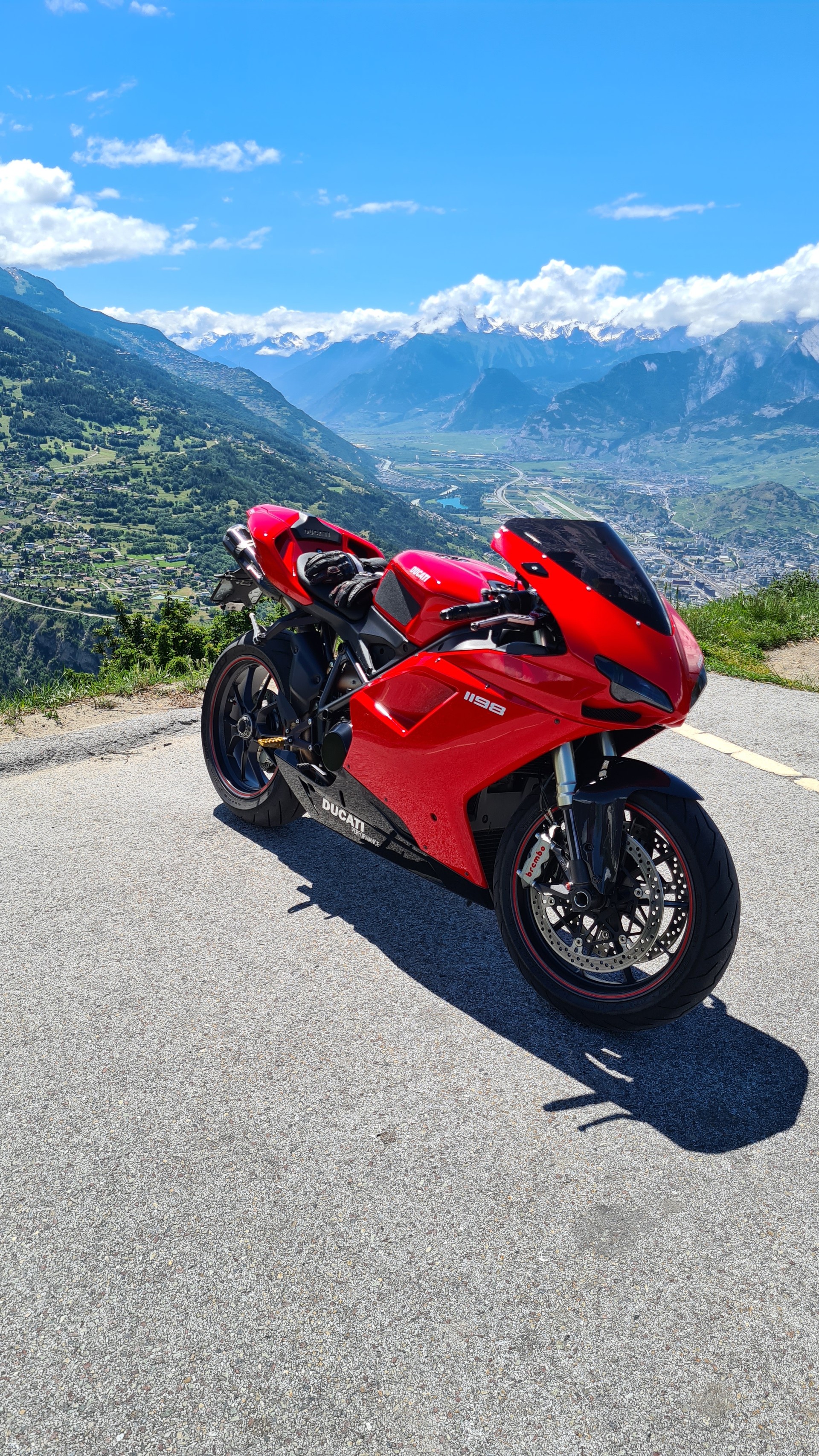 DUCATI 1198-image-1