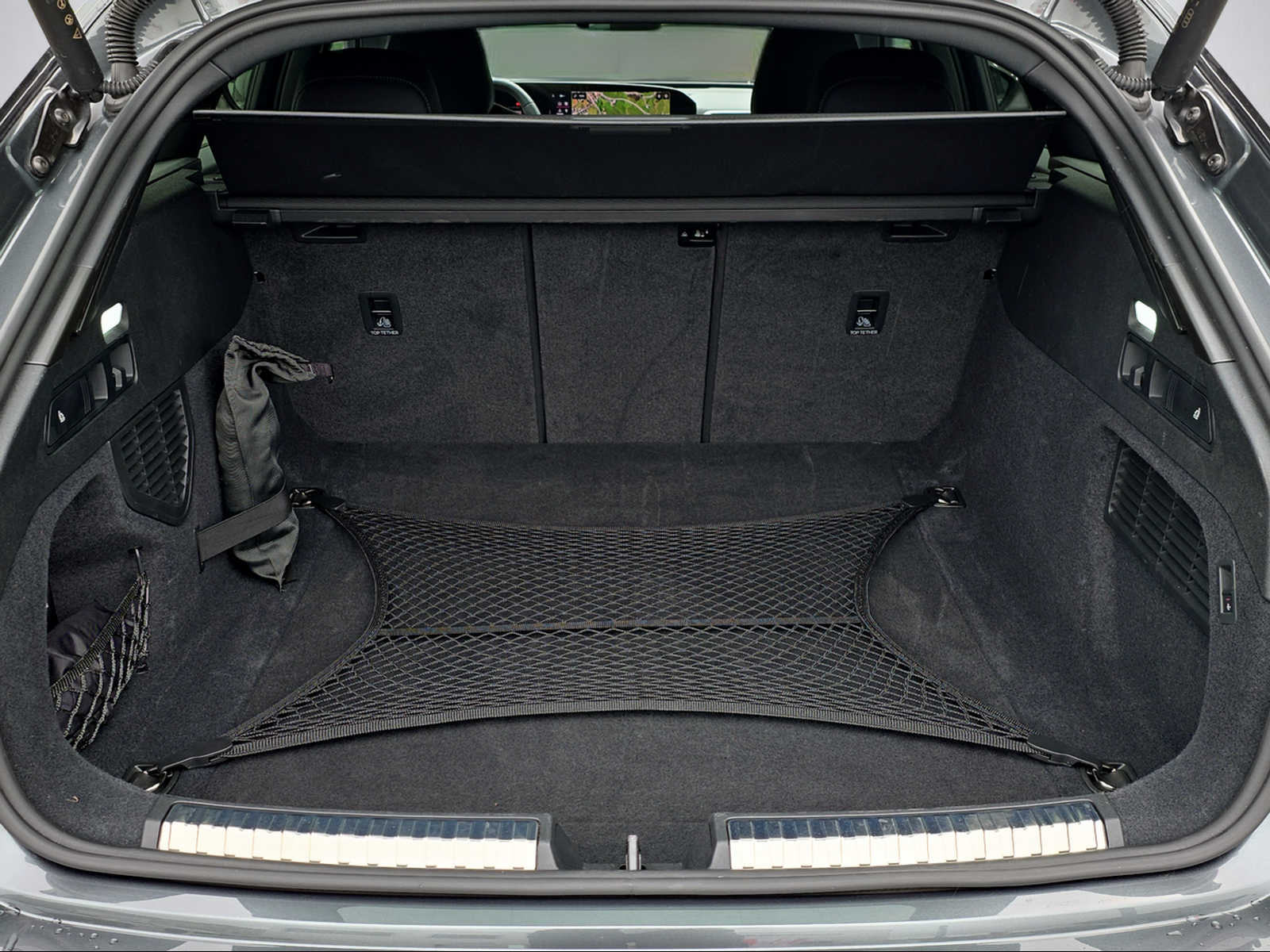 AUDI A5 Avant TDI quattro 150 kW Attraction S tronic-image-11