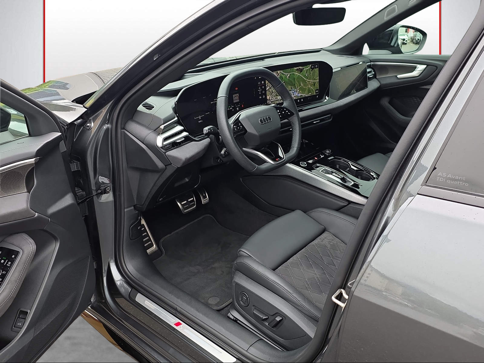AUDI A5 Avant TDI quattro 150 kW Attraction S tronic-image-5
