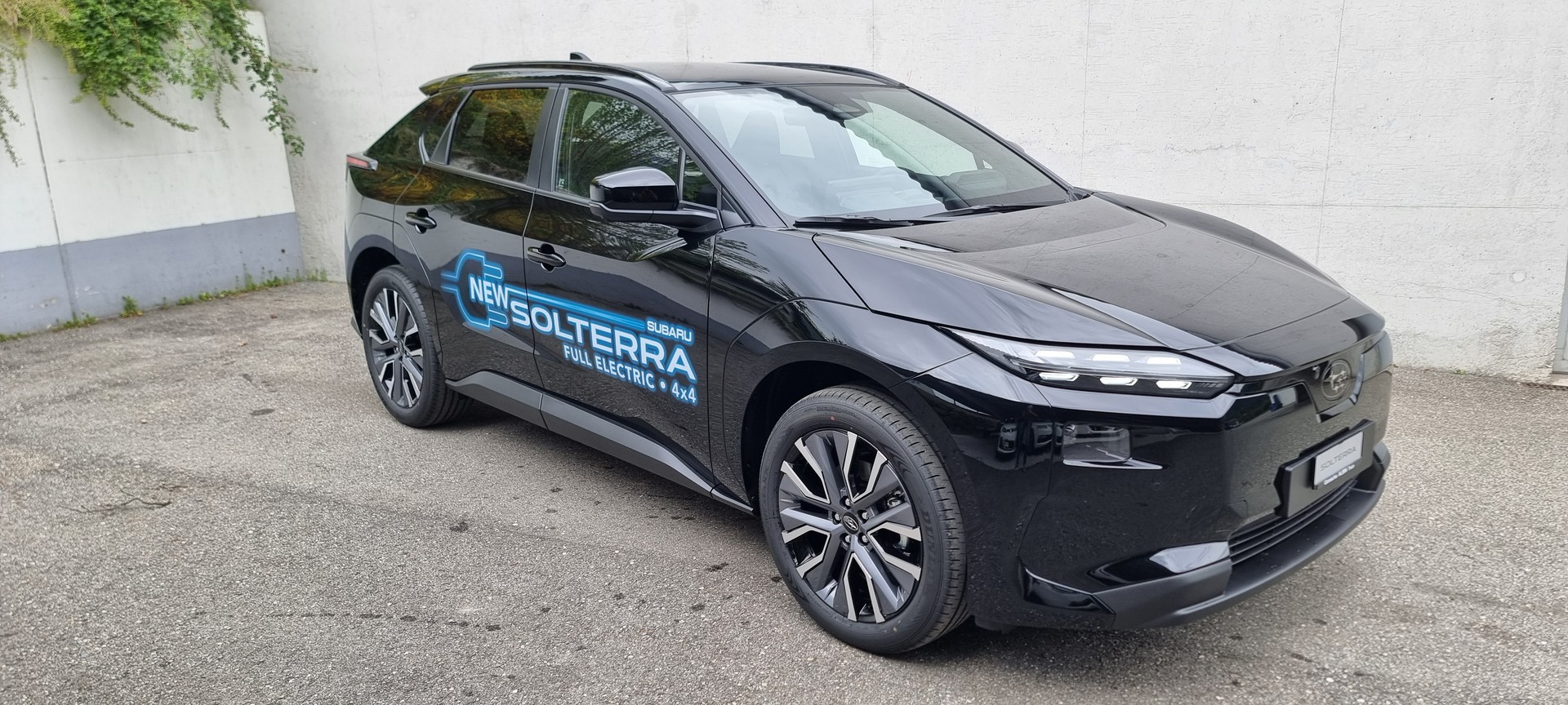 SUBARU Solterra eV Luxury 73,1kWh AWD-image-2