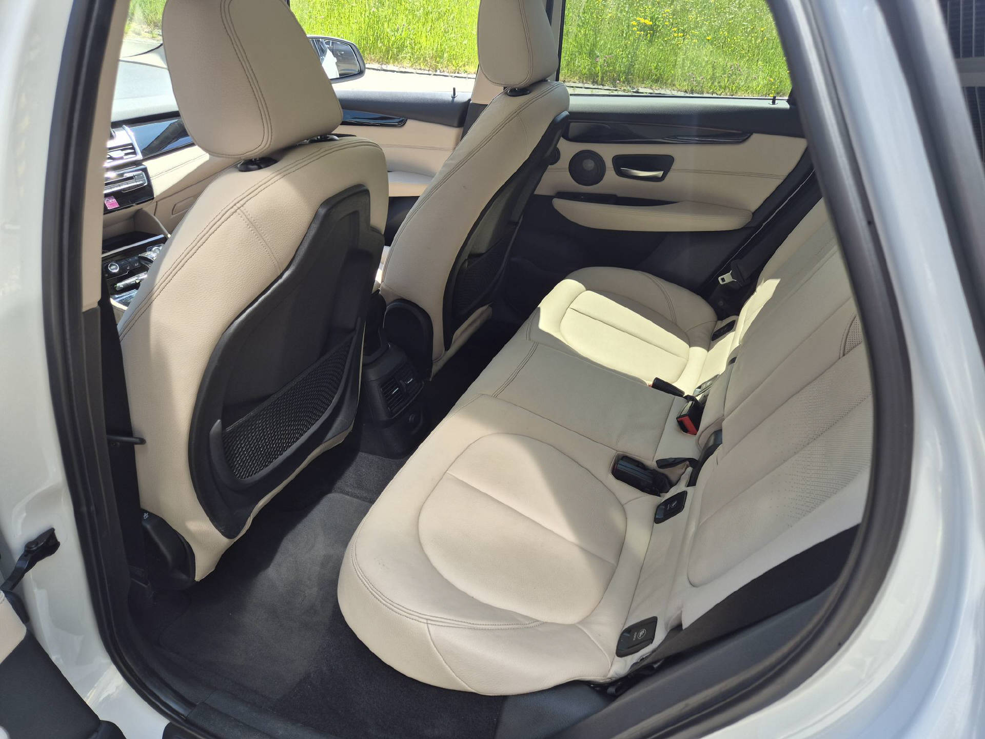 BMW 225xe Active Tourer Luxury Line-image-10