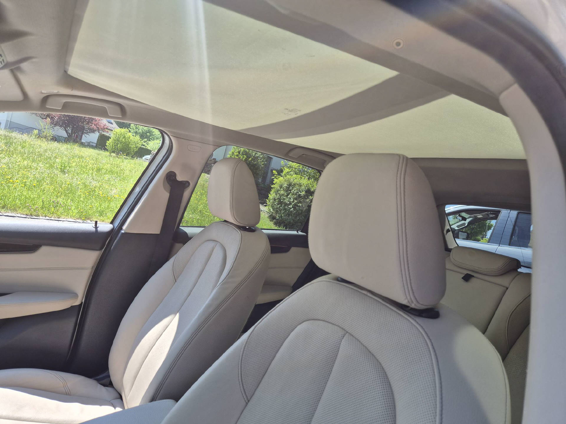 BMW 225xe Active Tourer Luxury Line-image-8