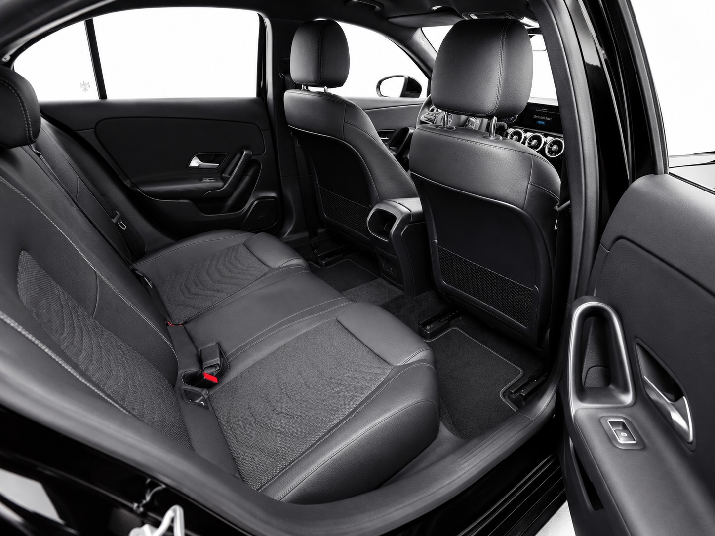 MERCEDES-BENZ A 200 CH FAHRZEUG-image-12