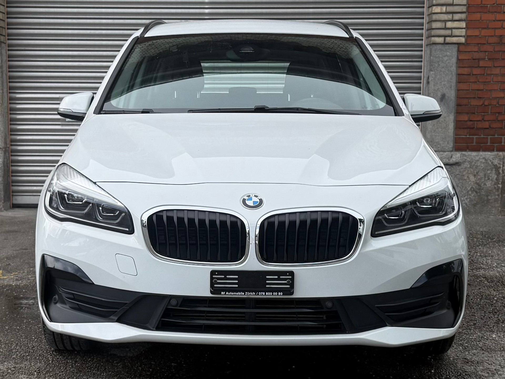 BMW 216d Gran Tourer DKG-image-1