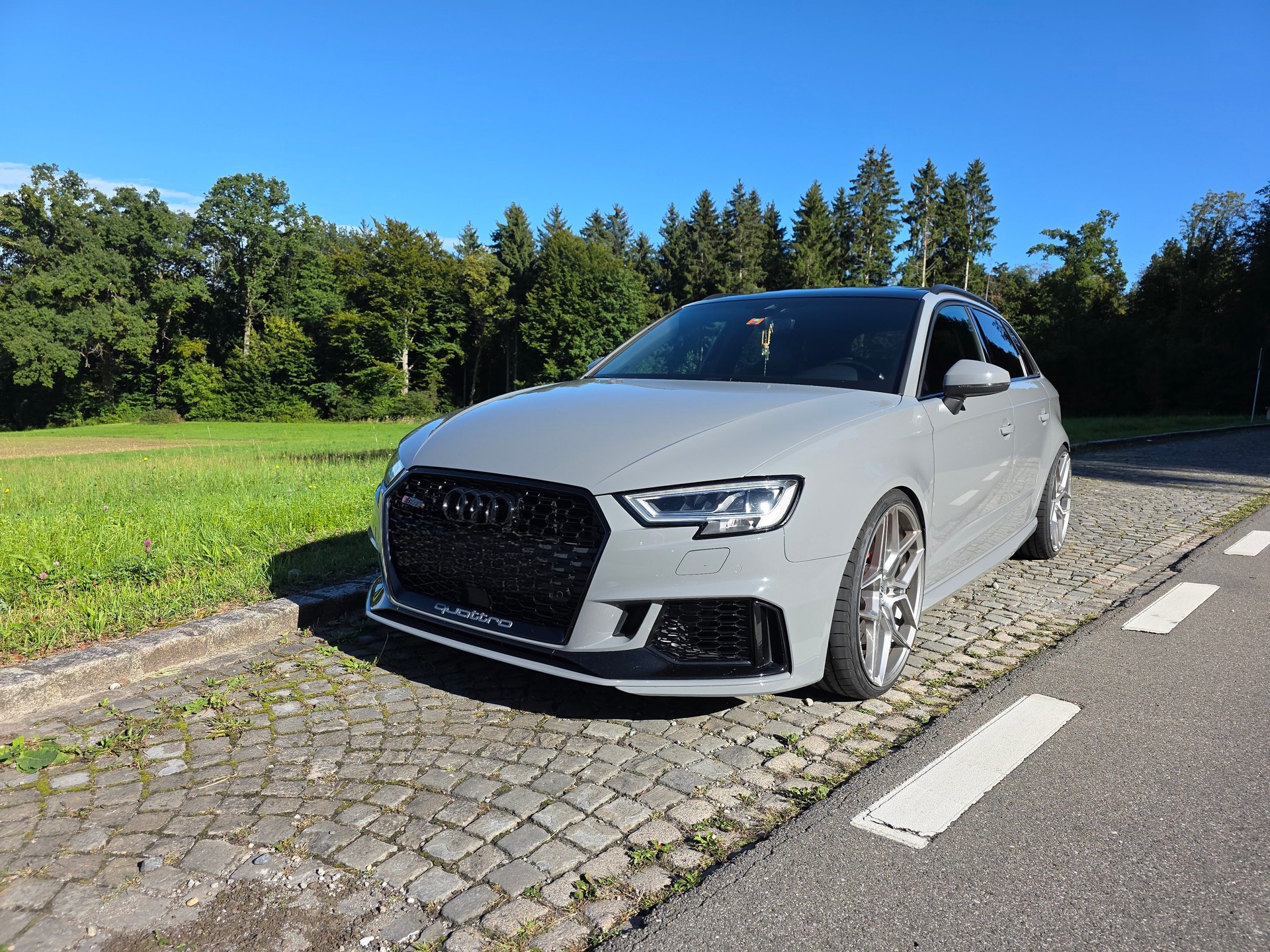 AUDI 2.5 T FSI quattro S-Tronic *Facelift ohne OPF*