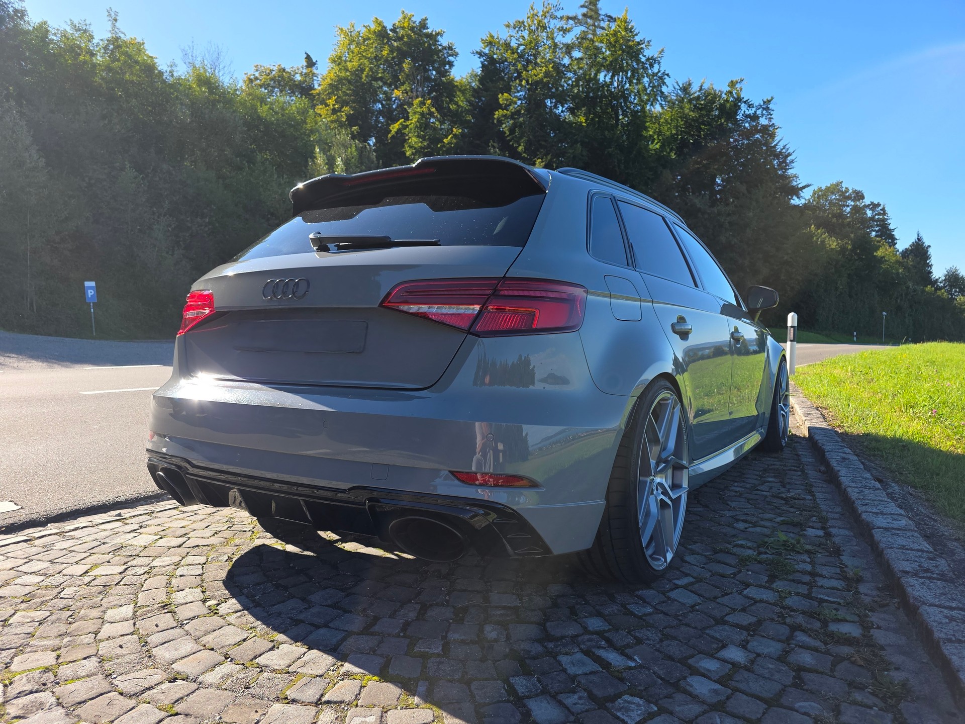 AUDI 2.5 T FSI quattro S-Tronic *Facelift ohne OPF*-image-3