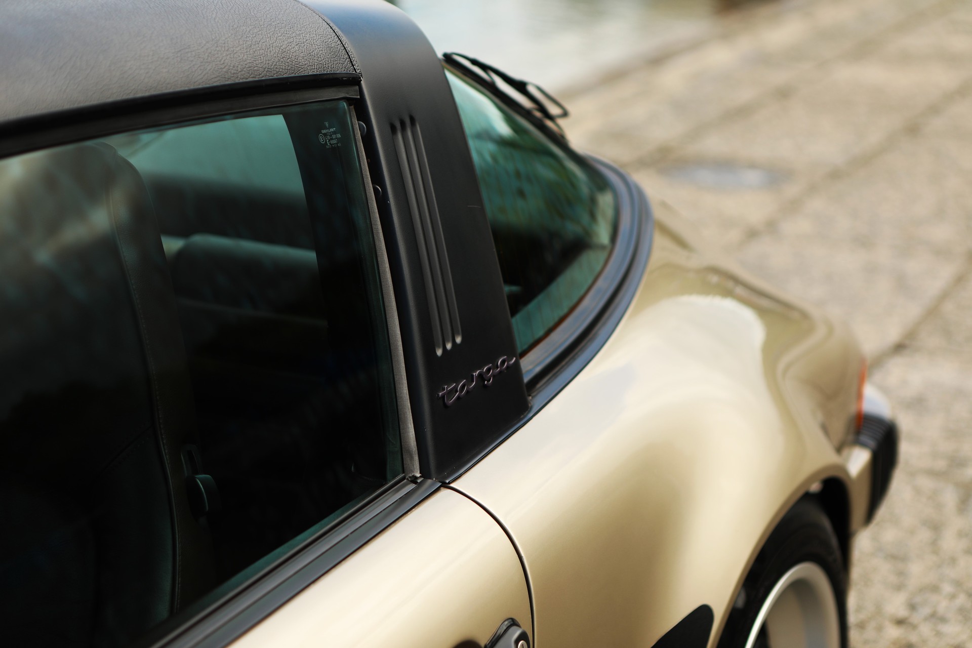 PORSCHE 911 Carrera Targa 3.2-image-6