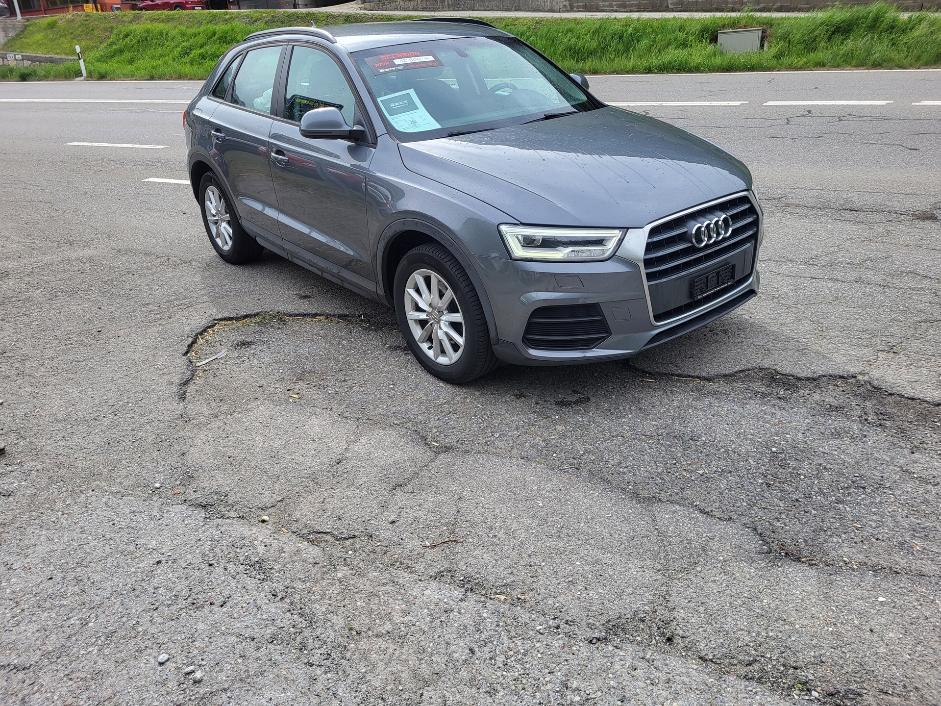 AUDI Q3 1.4 TFSI S-tronic-image-1