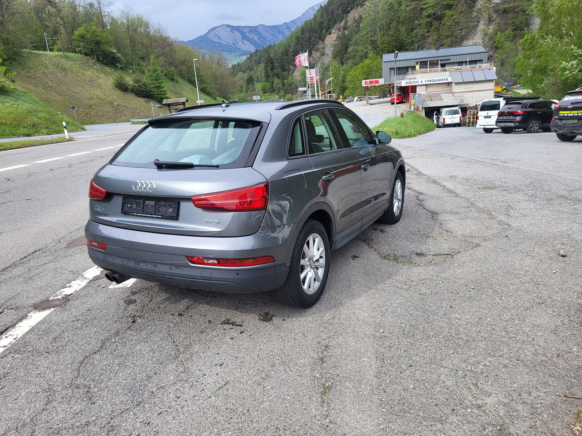 AUDI Q3 1.4 TFSI S-tronic-image-2