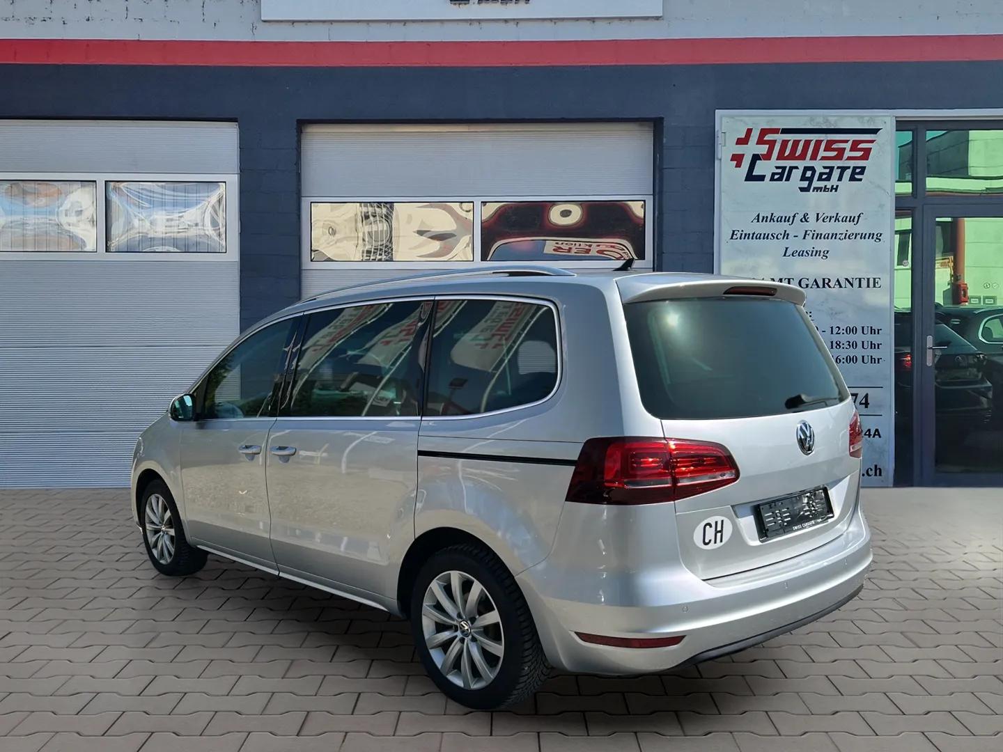 VW Sharan 2.0 TDI BMT Highline 4Motion DSG 184PS 7 Plätze mit AHK & Standheizung-image-5