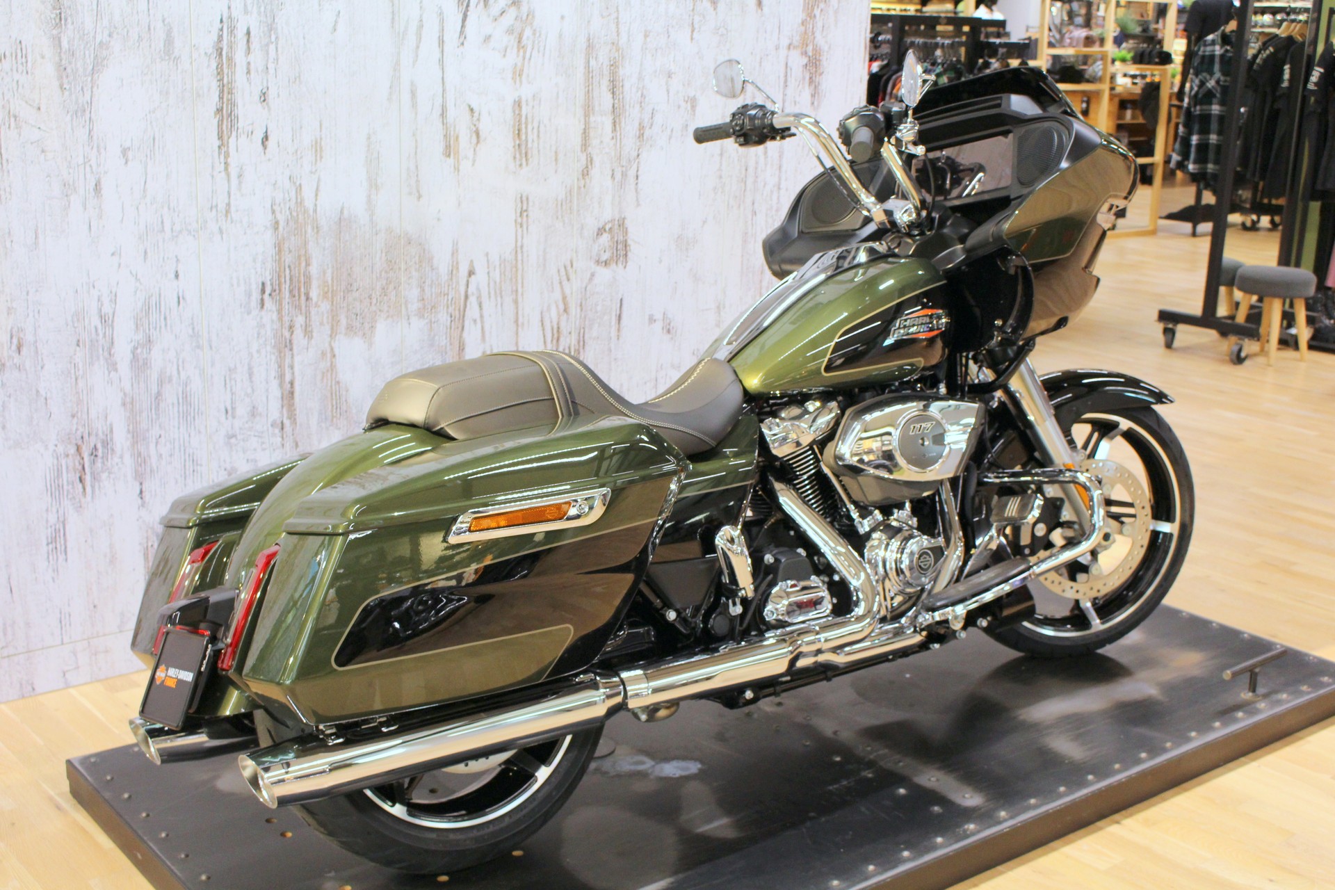 HARLEY-DAVIDSON FLTRX Road Glide 117-showroom-element-3