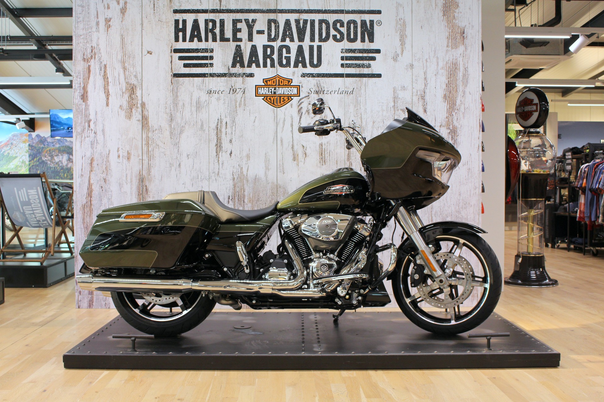 HARLEY-DAVIDSON FLTRX Road Glide 117