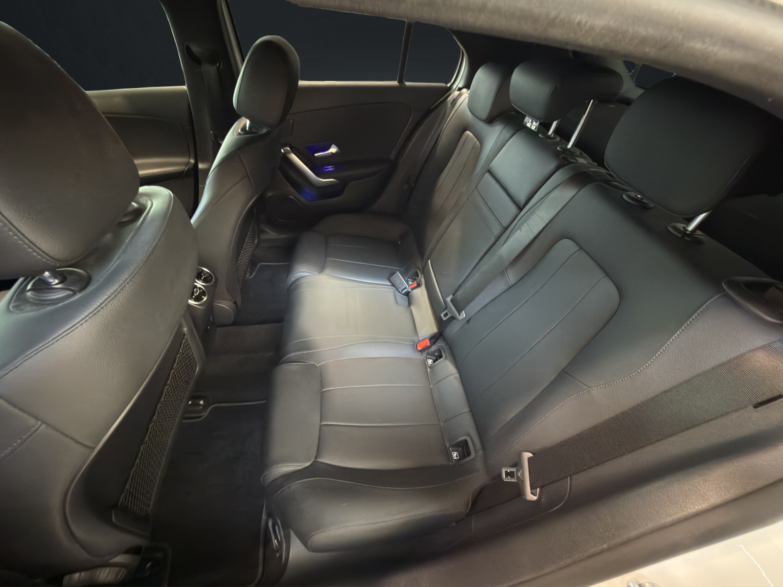 MERCEDES-BENZ A 180 d Progressive 8G-DCT-image-14