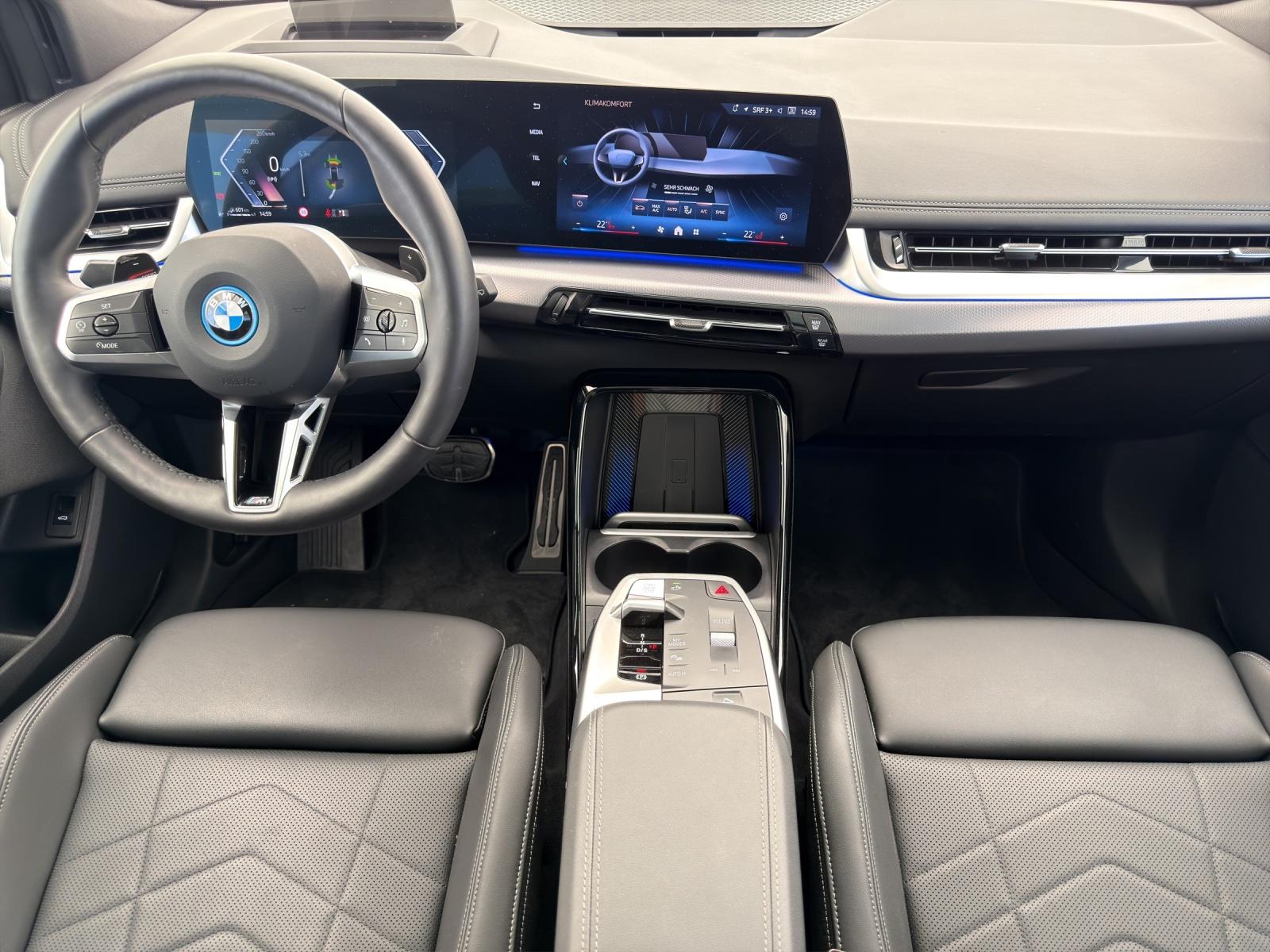 BMW 225e xDrive Active Tourer M Sport-image-10