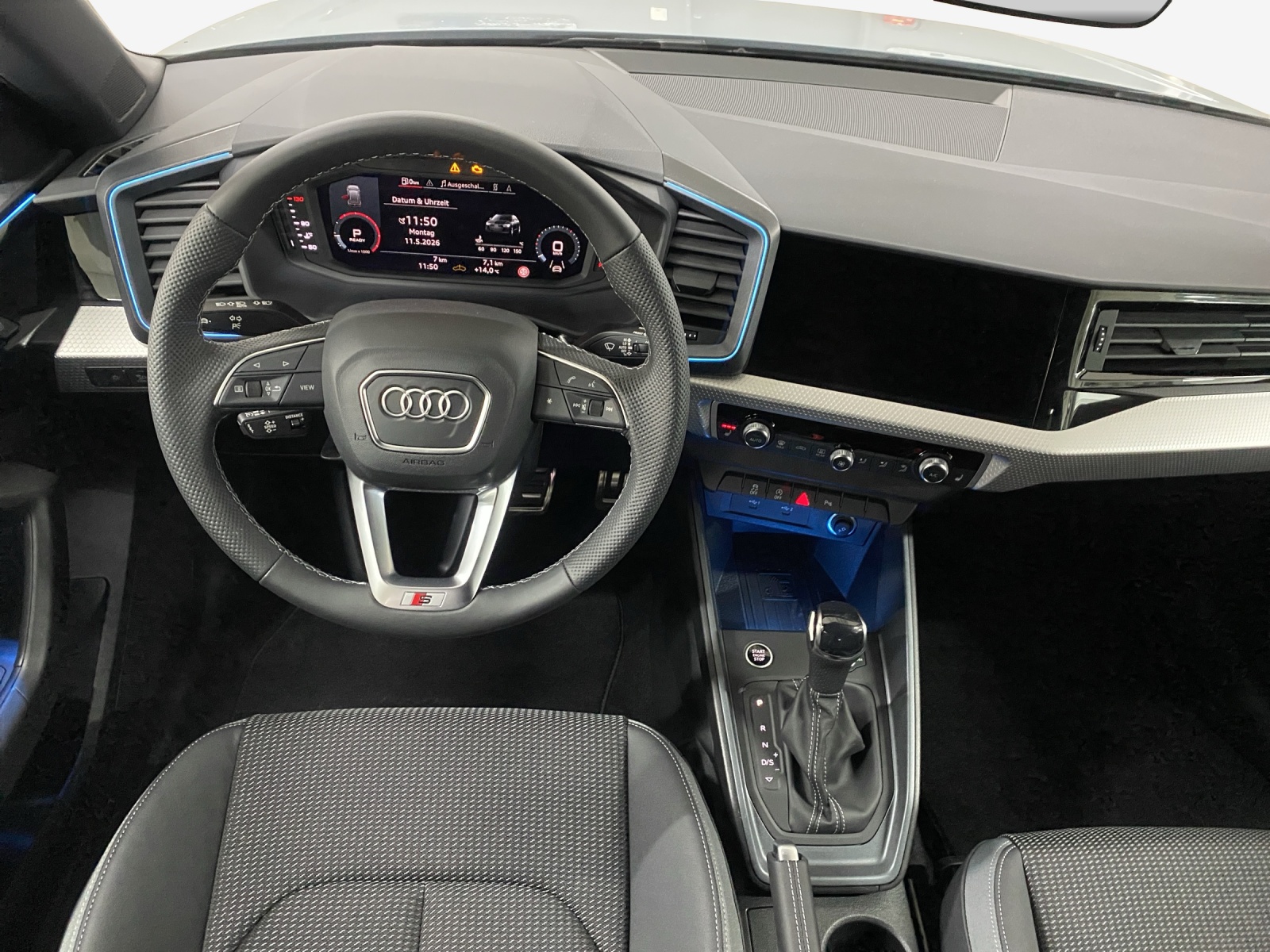 AUDI A1 Sportback 35 TFSI S Line S-tronic-image-8