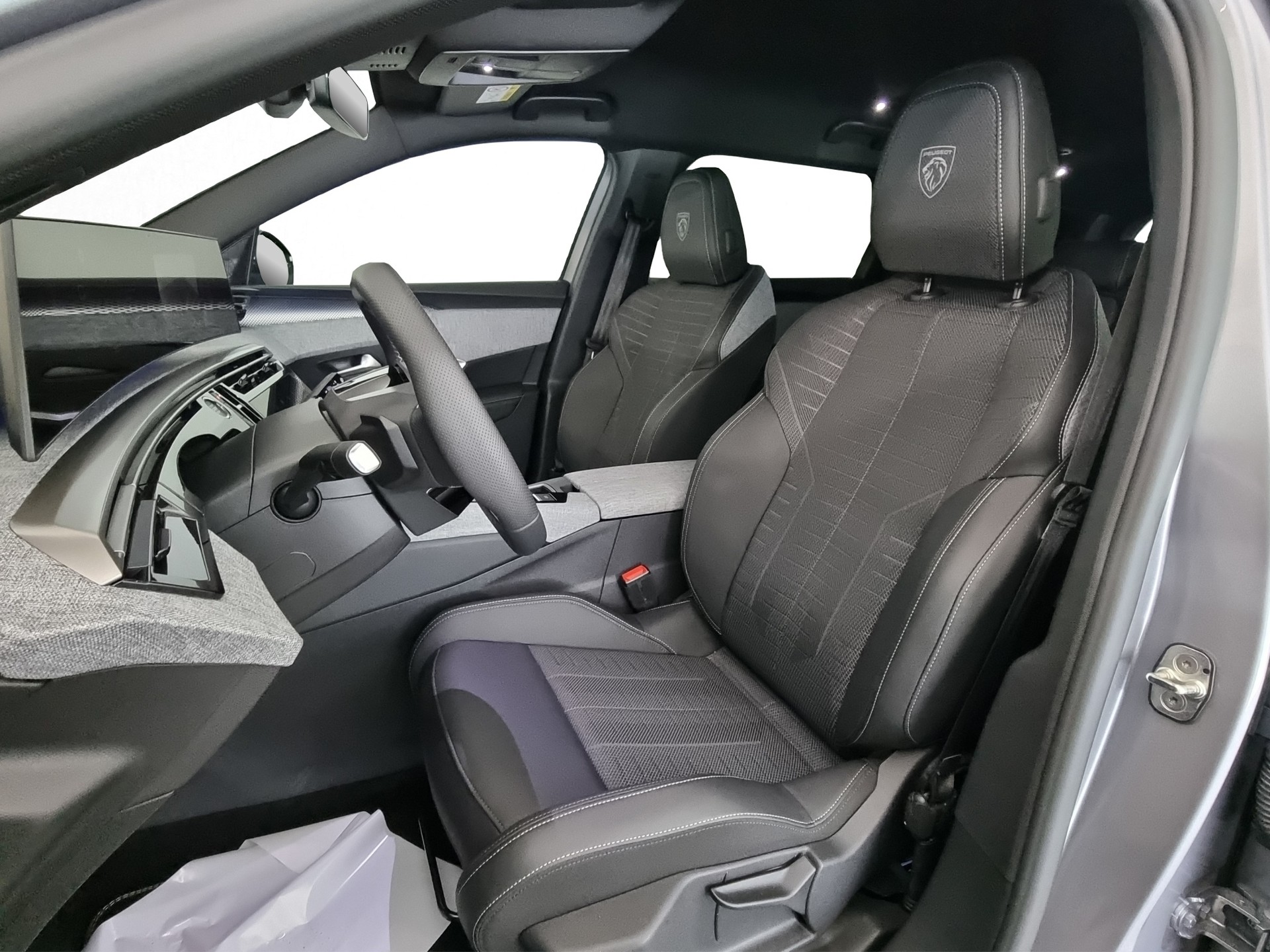 PEUGEOT 5008 145 Hybrid GT 7-Plätzer-image-5
