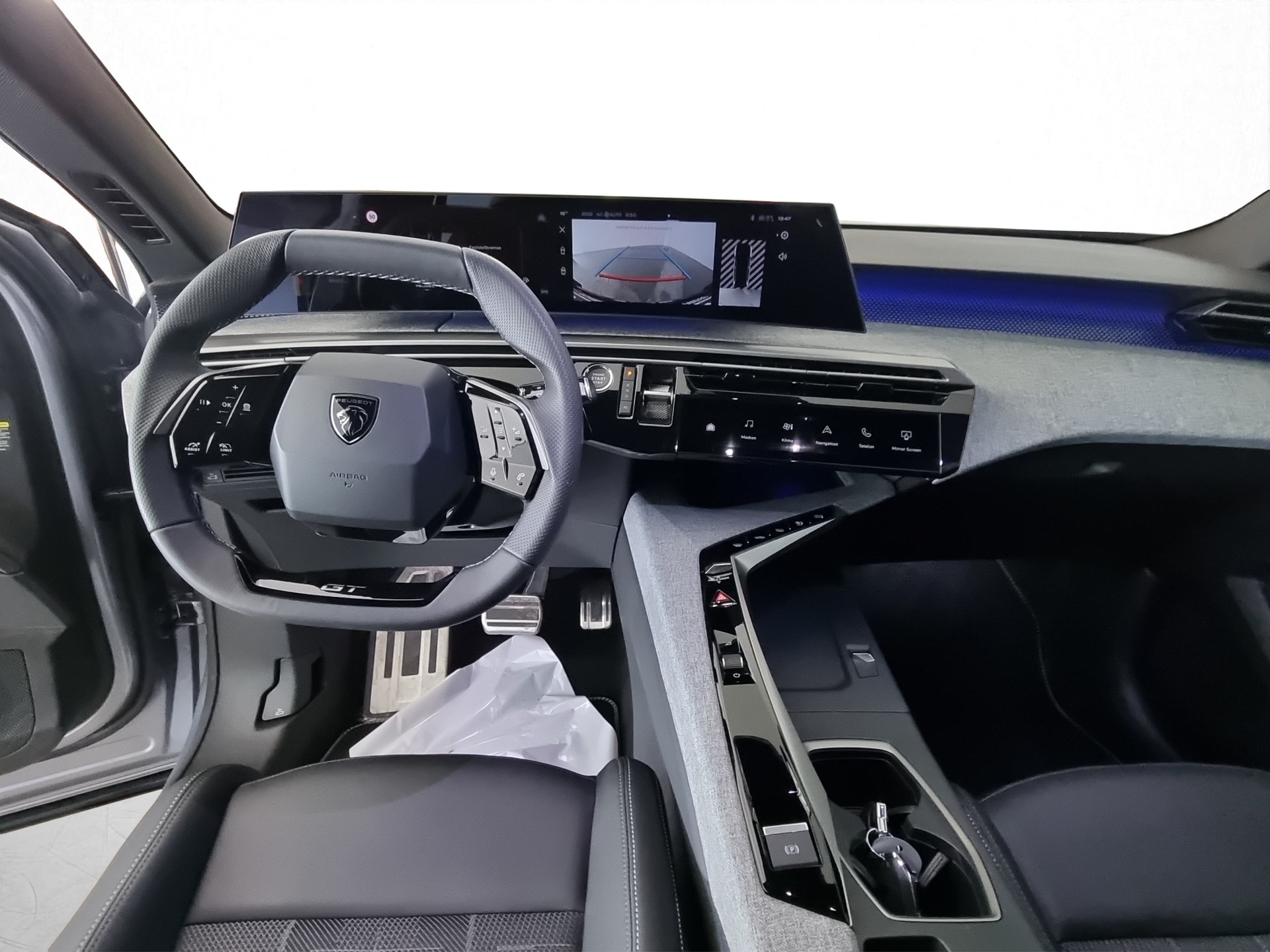 PEUGEOT 5008 145 Hybrid GT 7-Plätzer-image-7