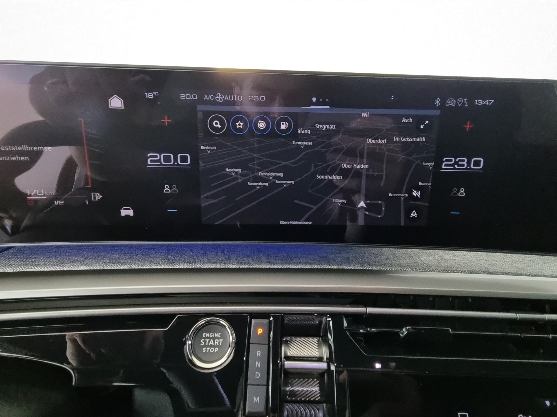 PEUGEOT 5008 145 Hybrid GT 7-Plätzer-image-12