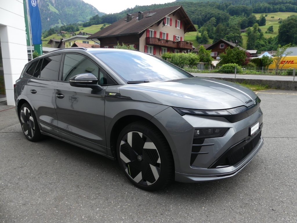 SKODA Enyaq 4x4 RS-image-4