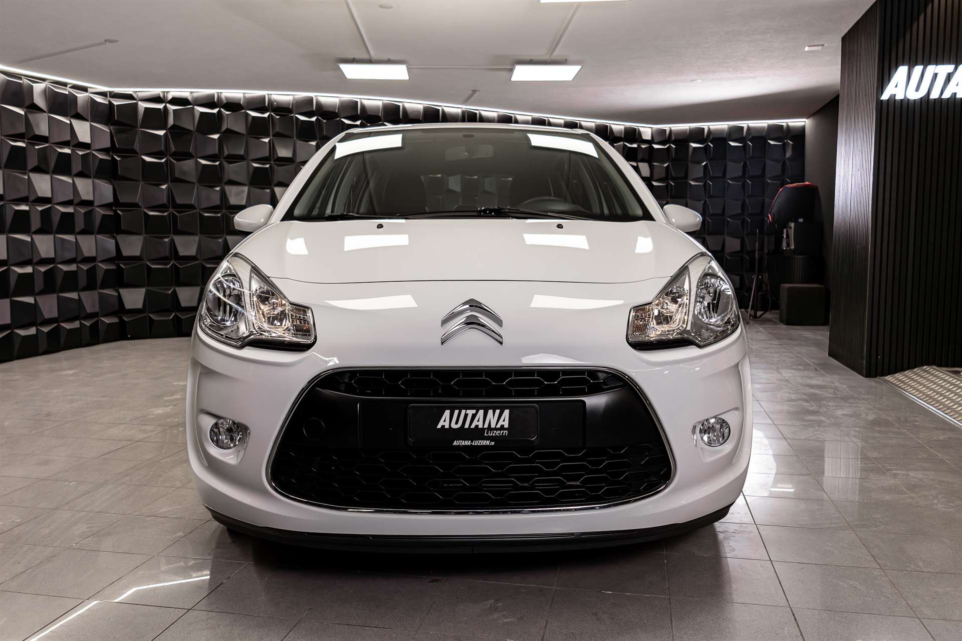 CITROEN C3 1.4i Tonic-image-3