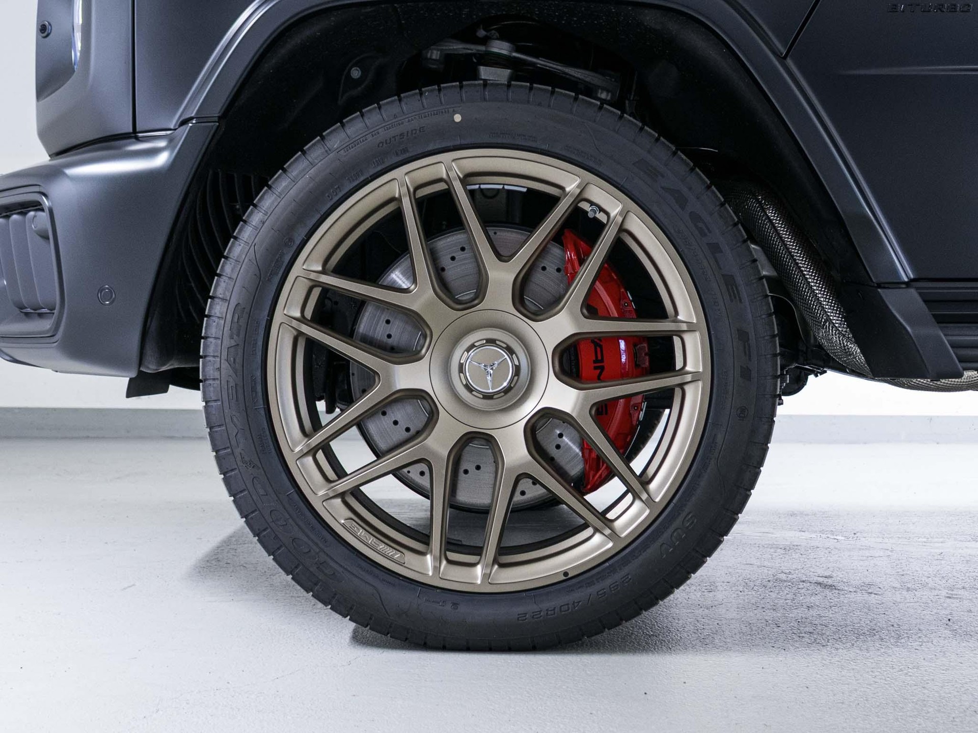 MERCEDES-BENZ G 63 AMG-image-14