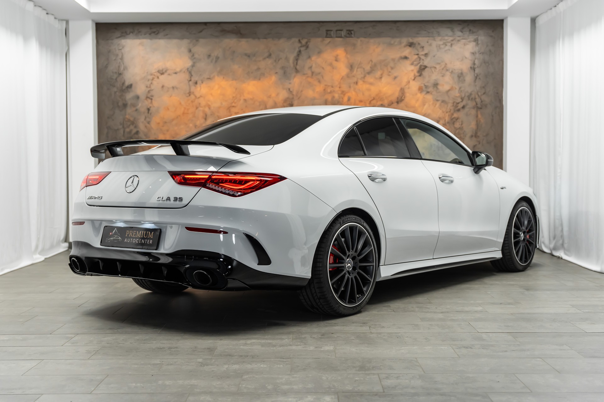 MERCEDES-BENZ CLA 35 AMG 4Matic 7G-DCT *Aerodynamik-Plus*Night-Paket*Fahrassist*Burmester*-image-3