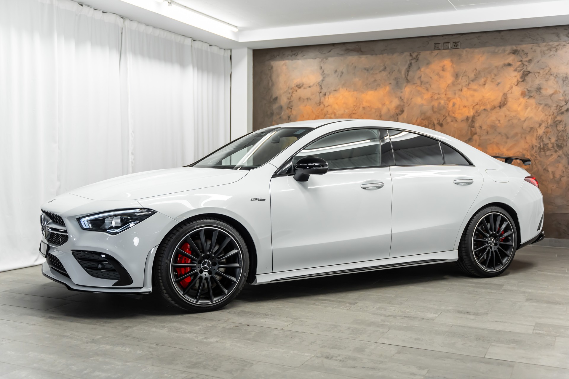 MERCEDES-BENZ CLA 35 AMG 4Matic 7G-DCT *Aerodynamik-Plus*Night-Paket*Fahrassist*Burmester*-image-1