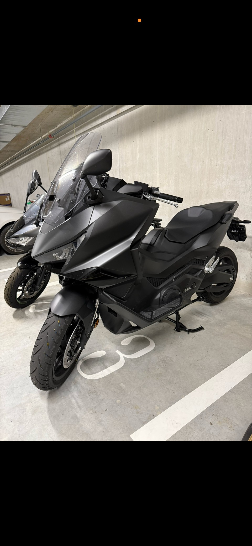 HONDA FORZA 750