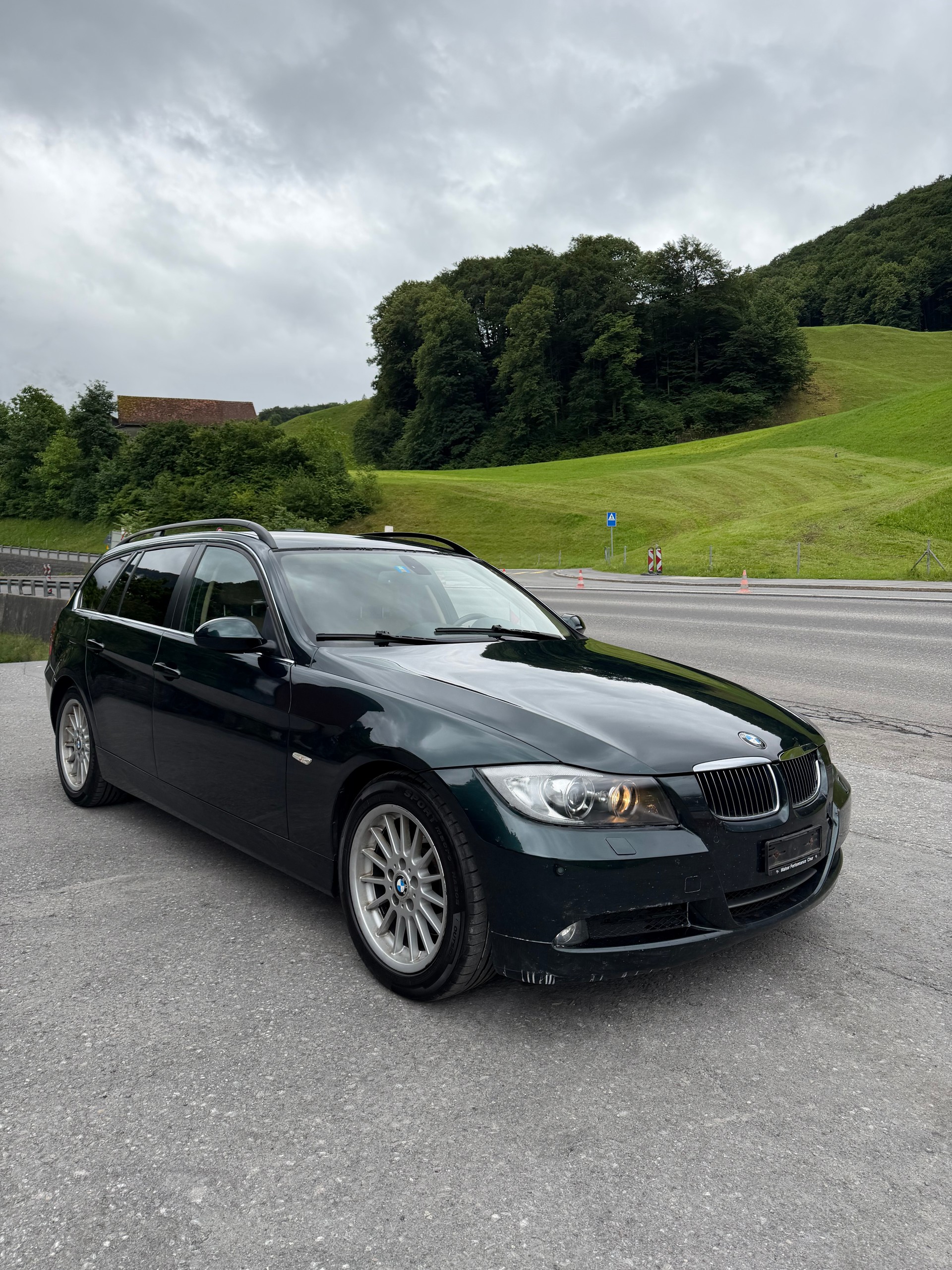BMW 330xd Touring-image-0