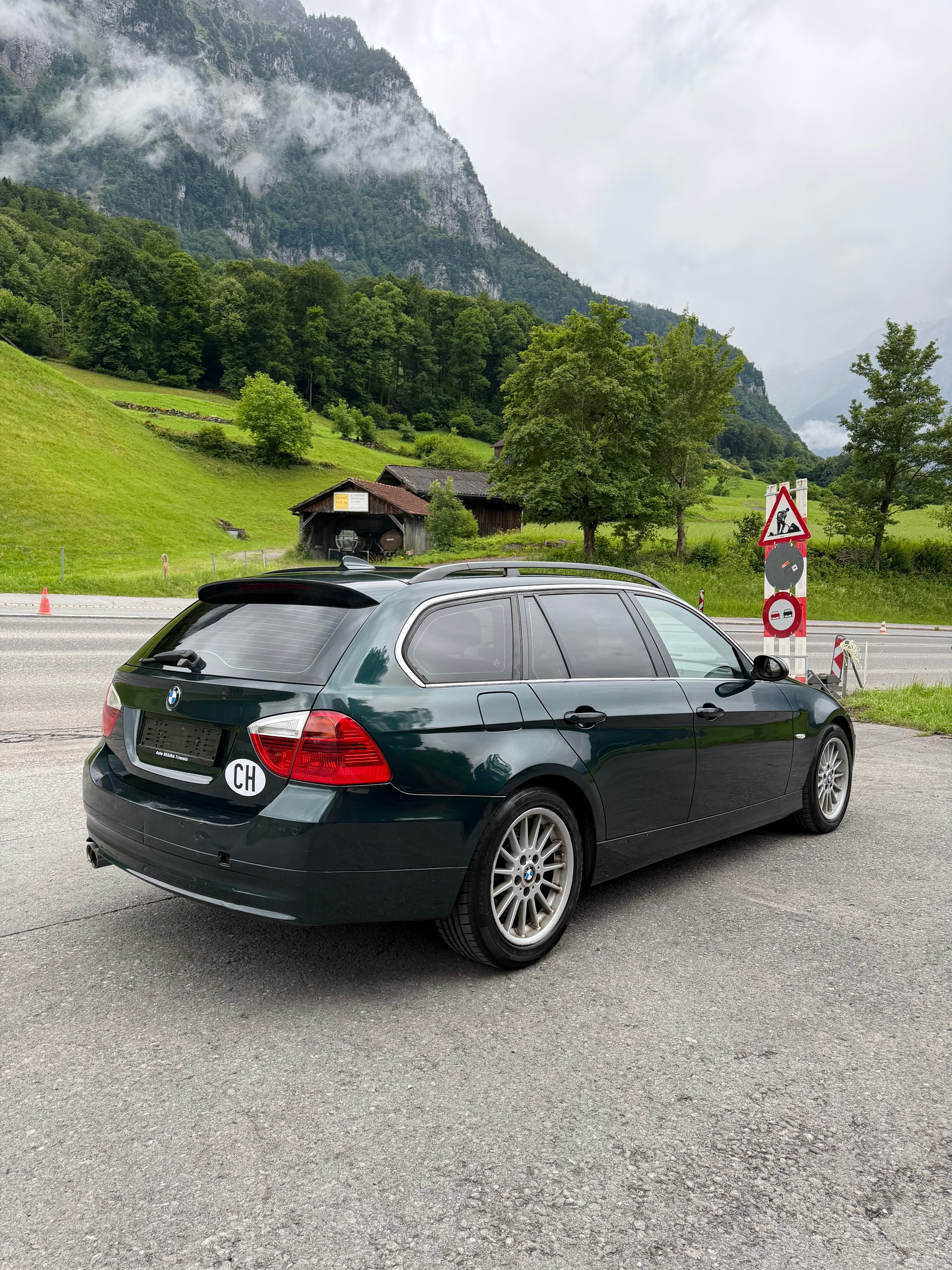 BMW 330xd Touring-image-4