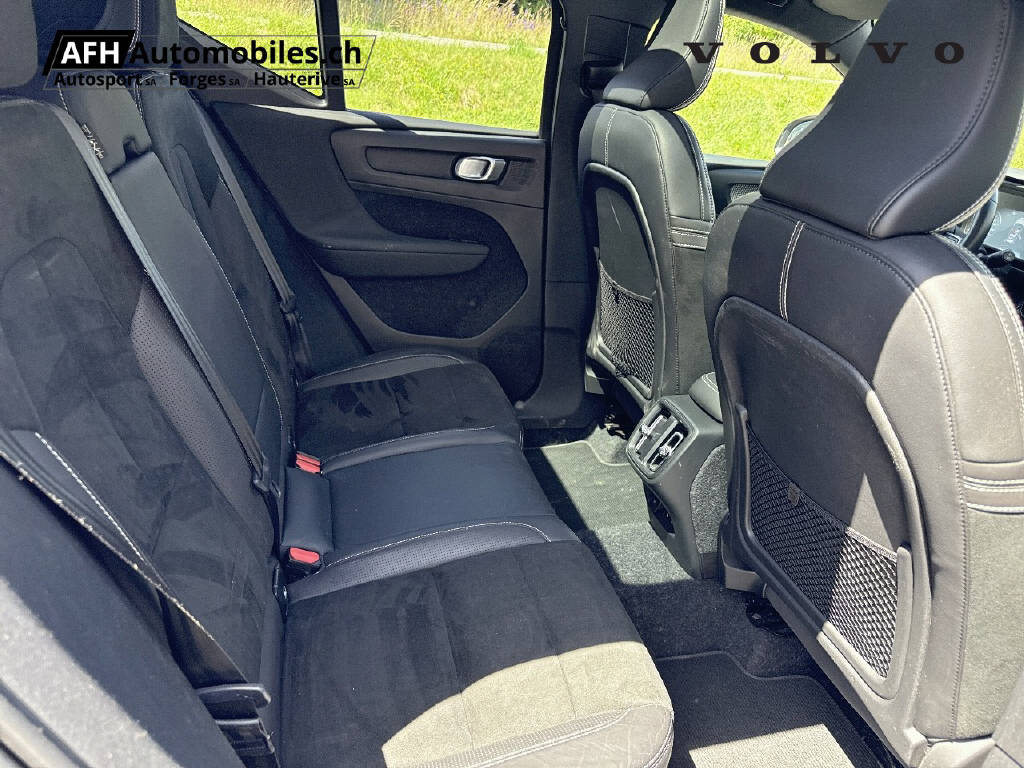 VOLVO XC40 2.0 D4 R-Design AWD-image-15