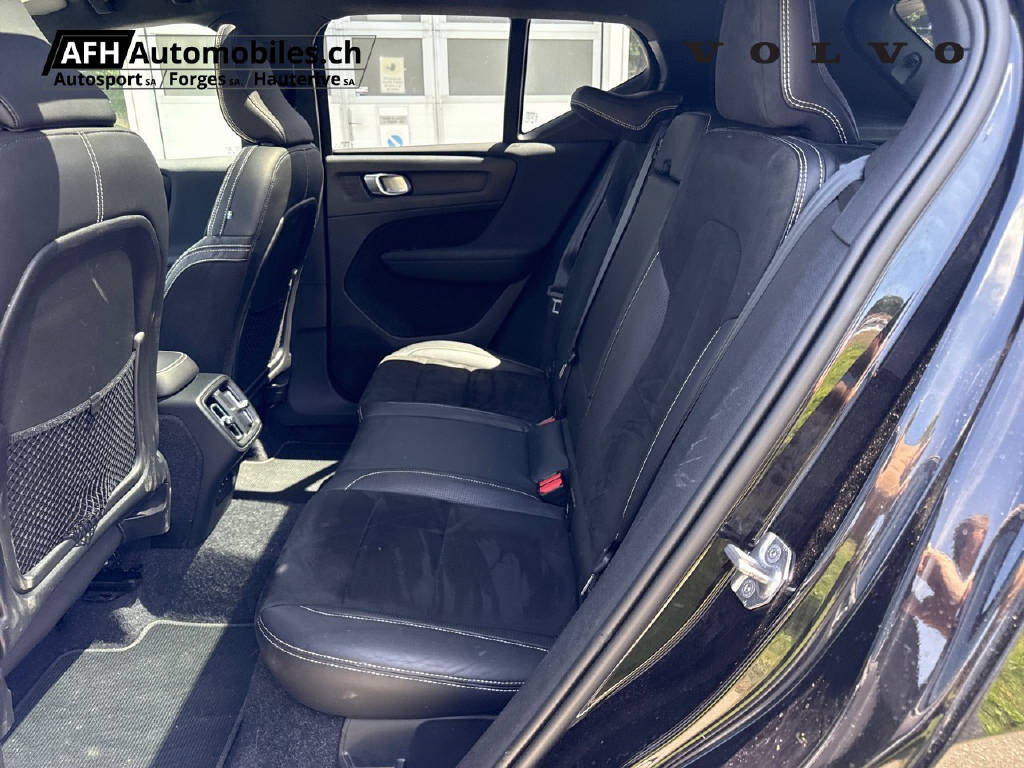 VOLVO XC40 2.0 D4 R-Design AWD-image-14