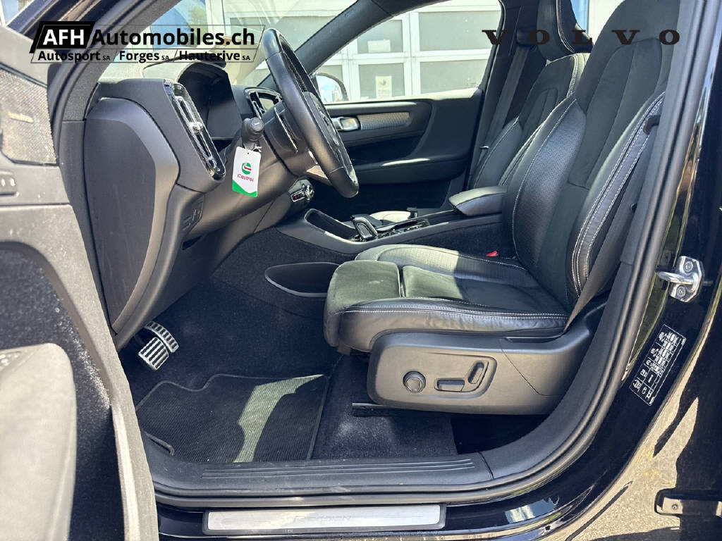 VOLVO XC40 2.0 D4 R-Design AWD-image-13