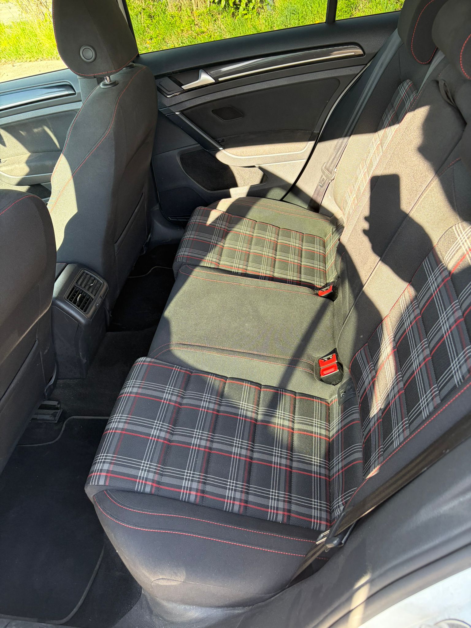 VW Golf 2.0 TSI GTI-image-15