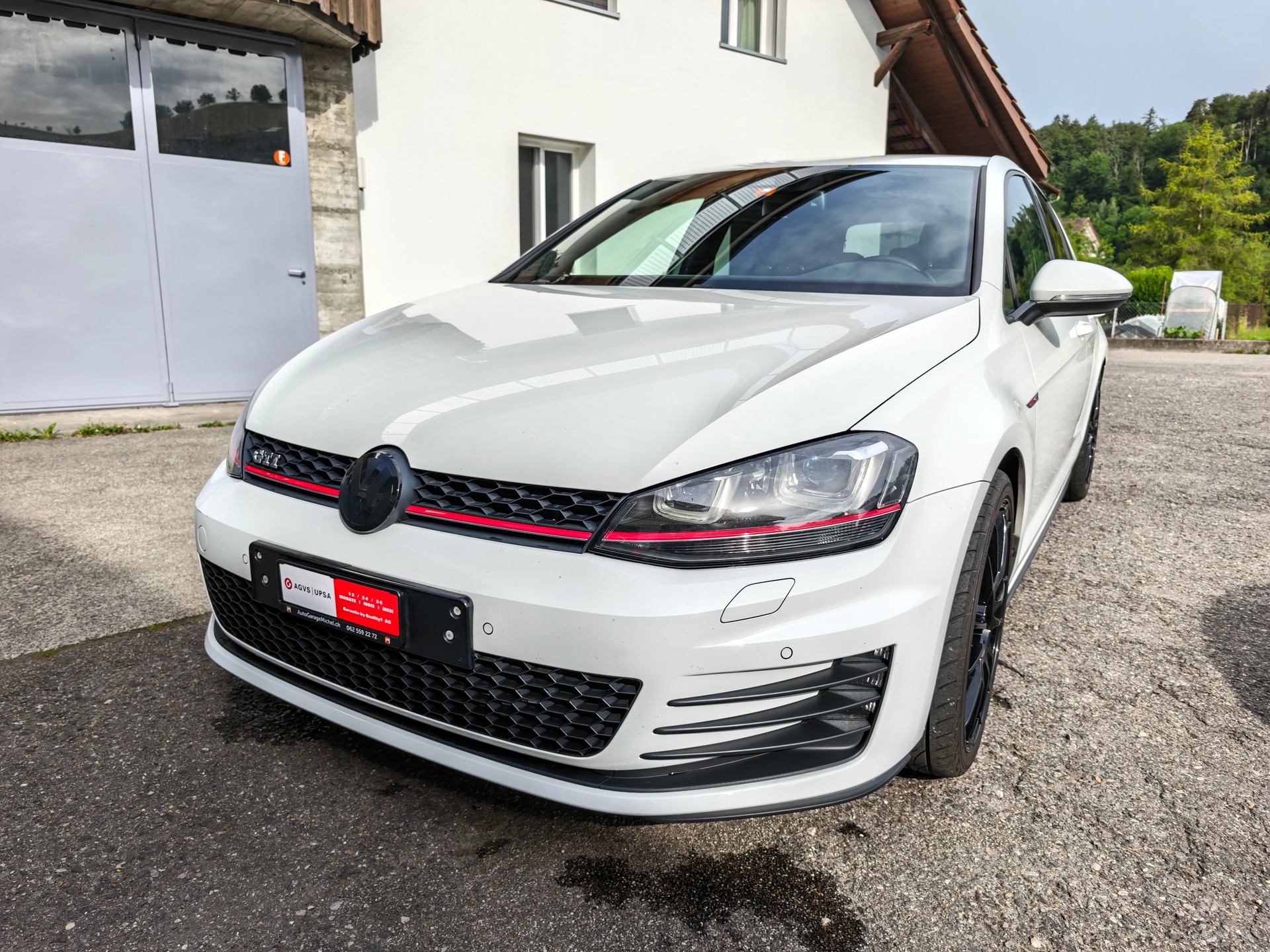 VW Golf 2.0 TSI GTI-image-18