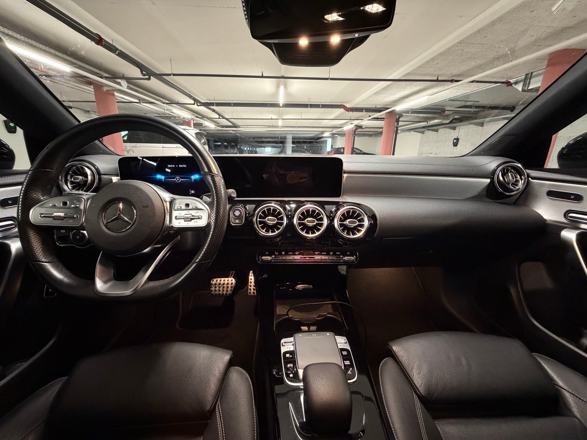 MERCEDES-BENZ CLA 250 AMG Line 4matic-image-3
