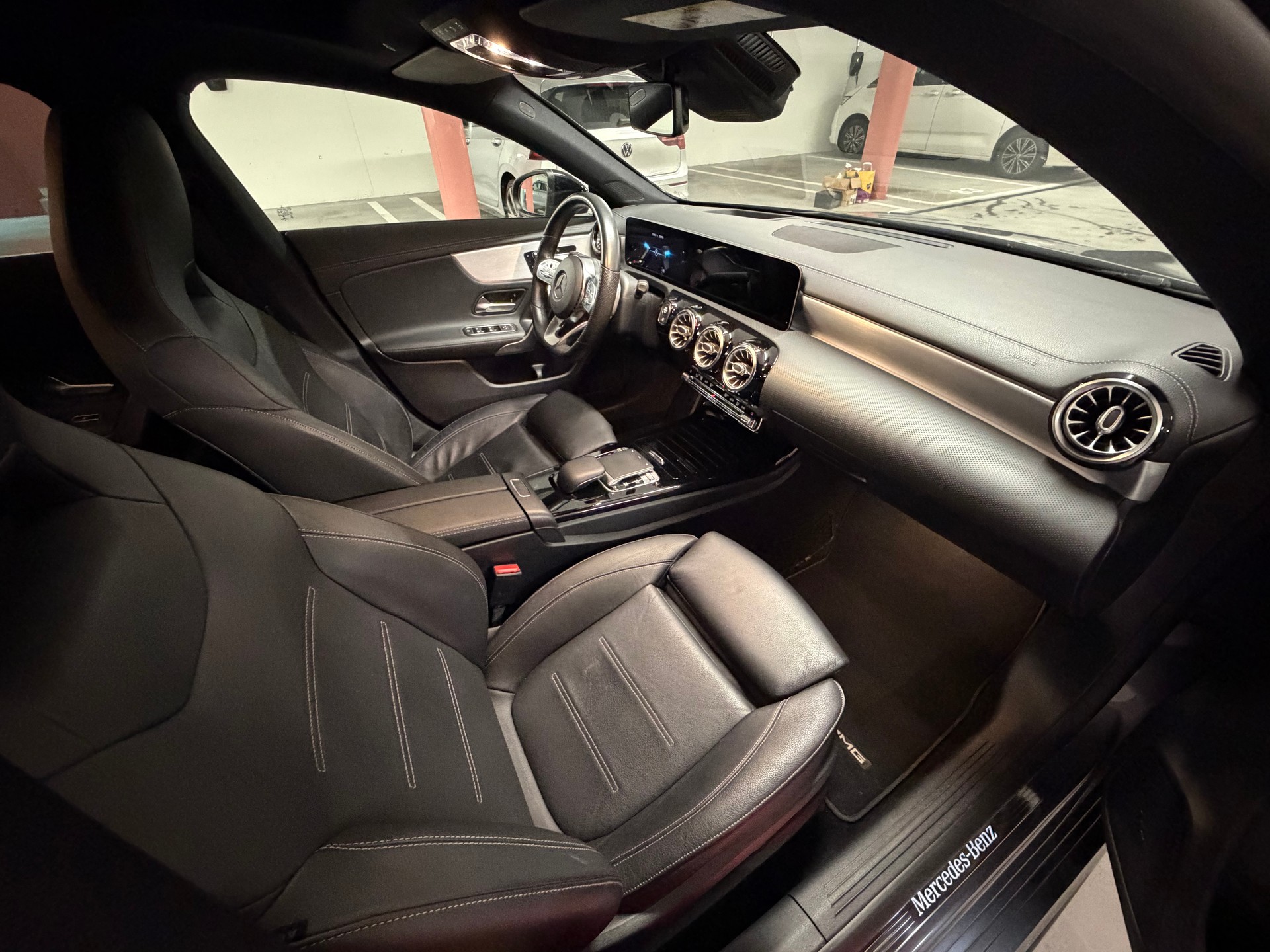 MERCEDES-BENZ CLA 250 AMG Line 4matic-image-5