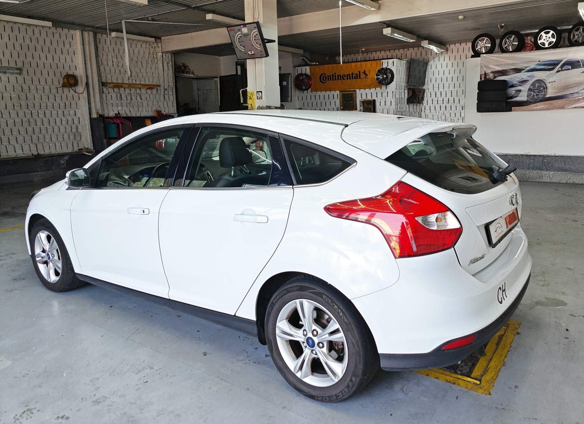 FORD Focus 2.0 TDCi Trend PowerShift-image-3