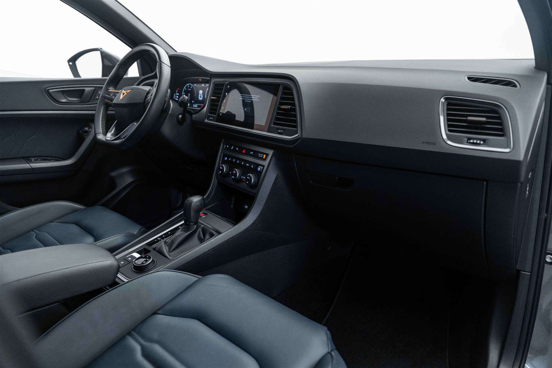 CUPRA Ateca 2.0TSI VZ 4Drive DSG 300PS-image-9