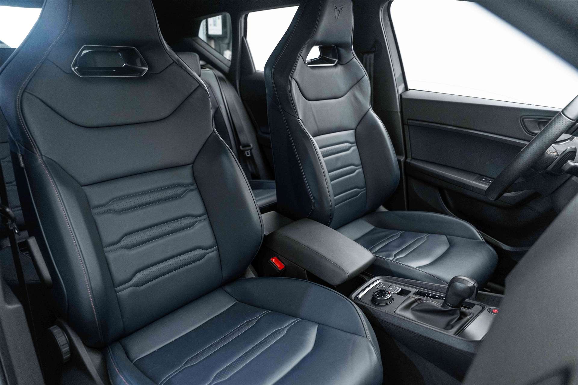 CUPRA Ateca 2.0TSI VZ 4Drive DSG 300PS-image-10