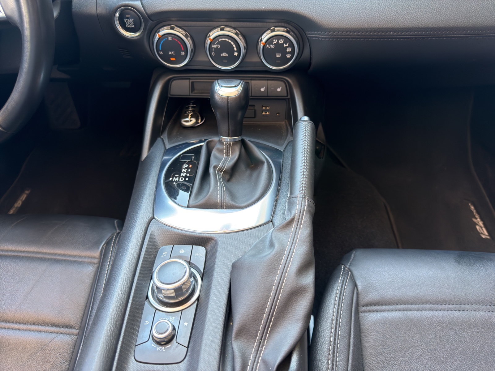 FIAT 124 Spider 1.4 MultiAir Lusso-image-12