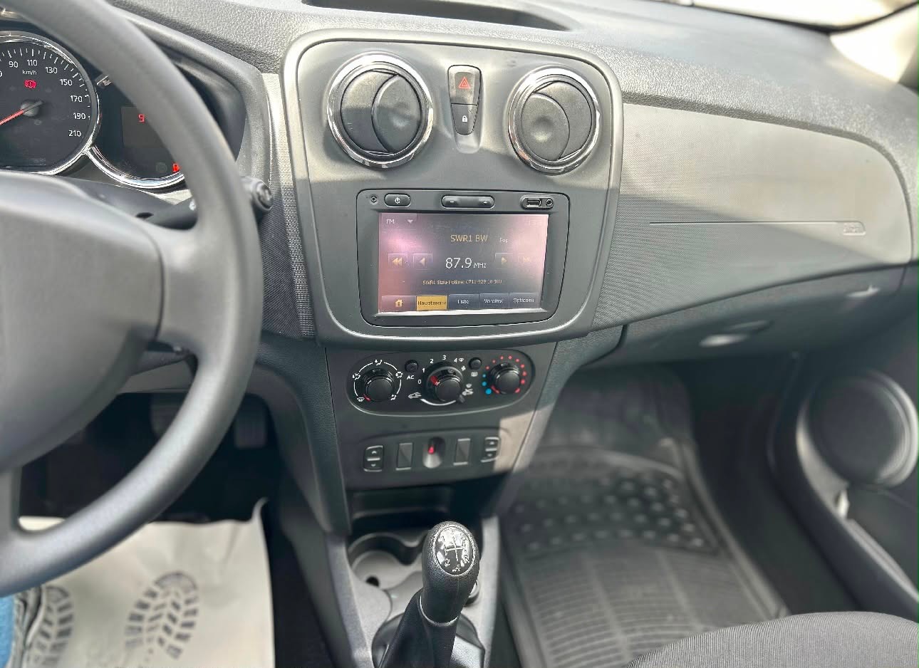 DACIA Sandero 1.2 Ambiance-image-11