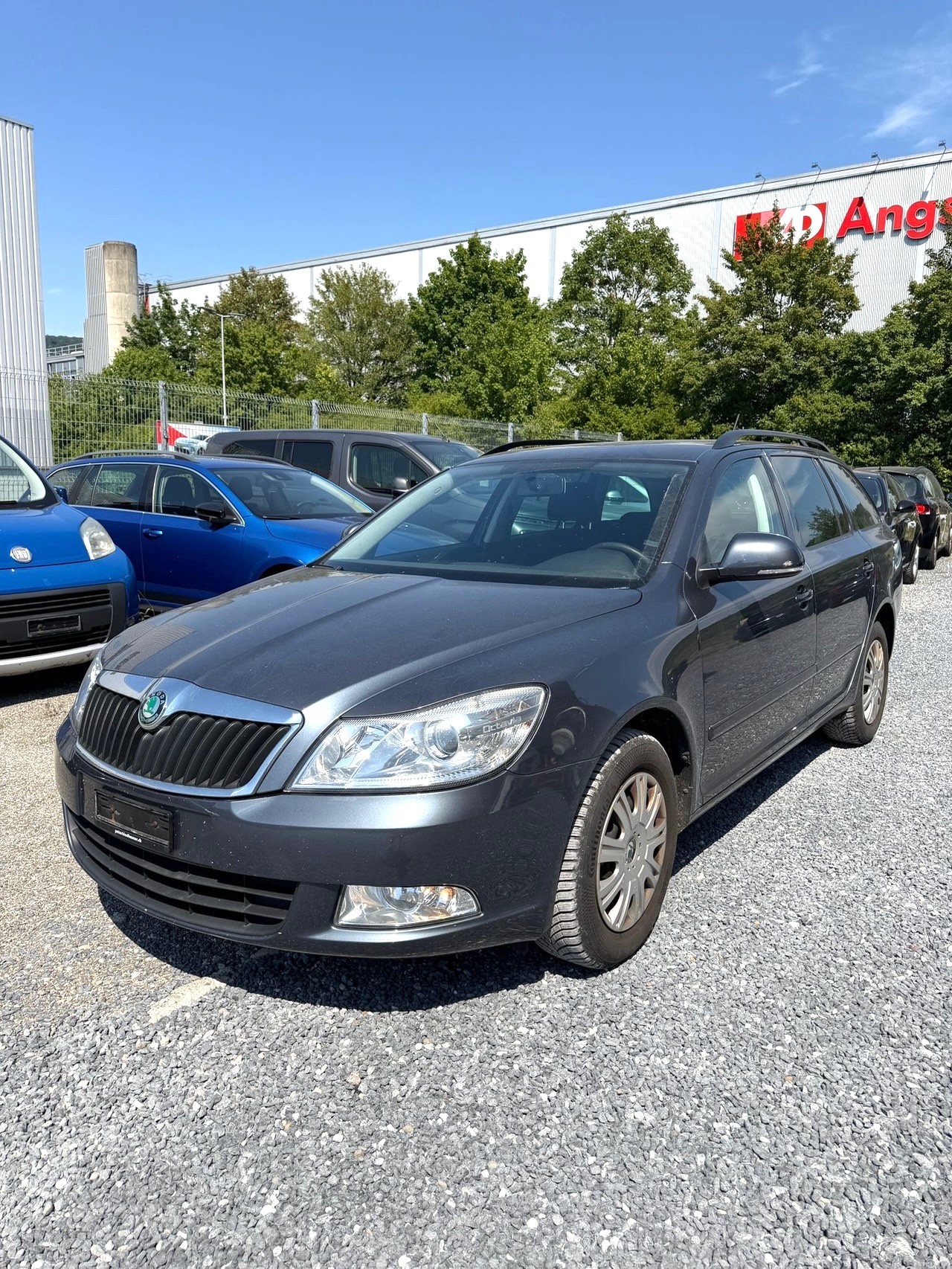 SKODA Octavia Combi 1.6 TDI Greenline-image-2
