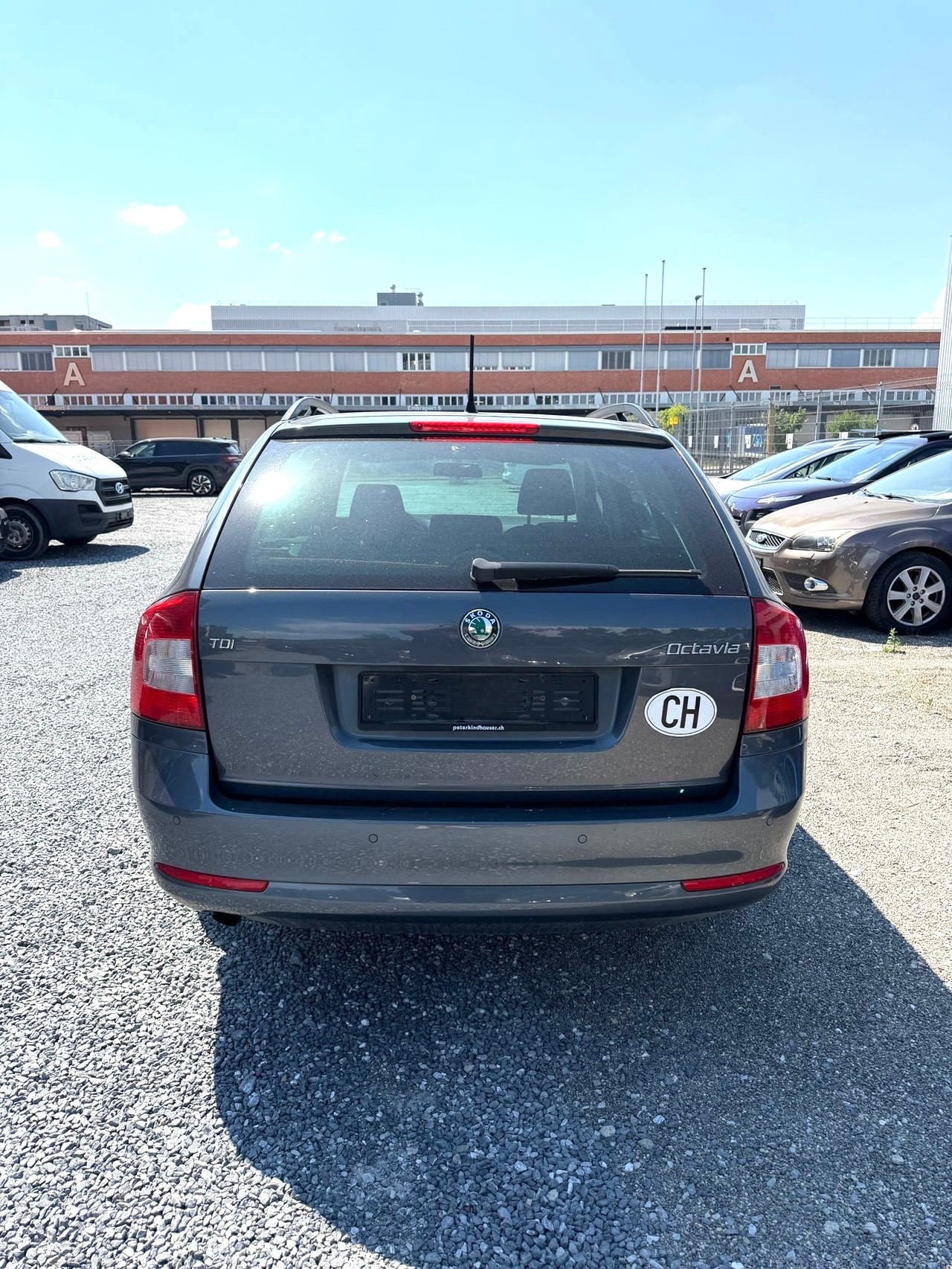 SKODA Octavia Combi 1.6 TDI Greenline-image-3