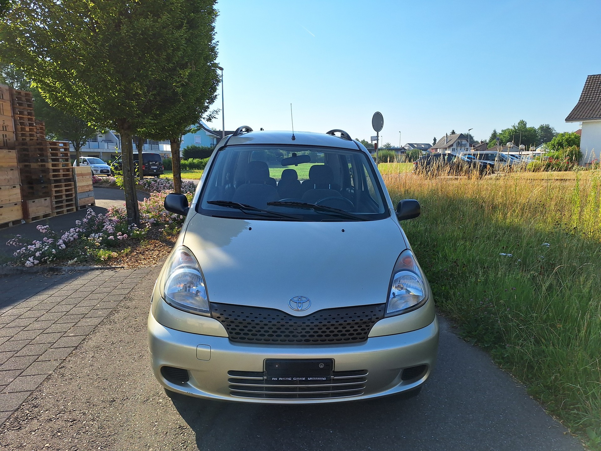 TOYOTA Yaris Verso 1.3 Linea Sol-image-2